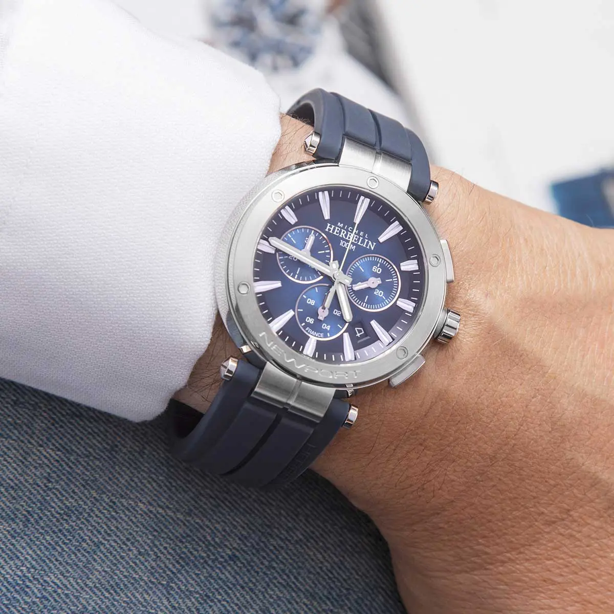 NEWPORT – CHRONOGRAPHE – ACIER, BLEU & NOIR
