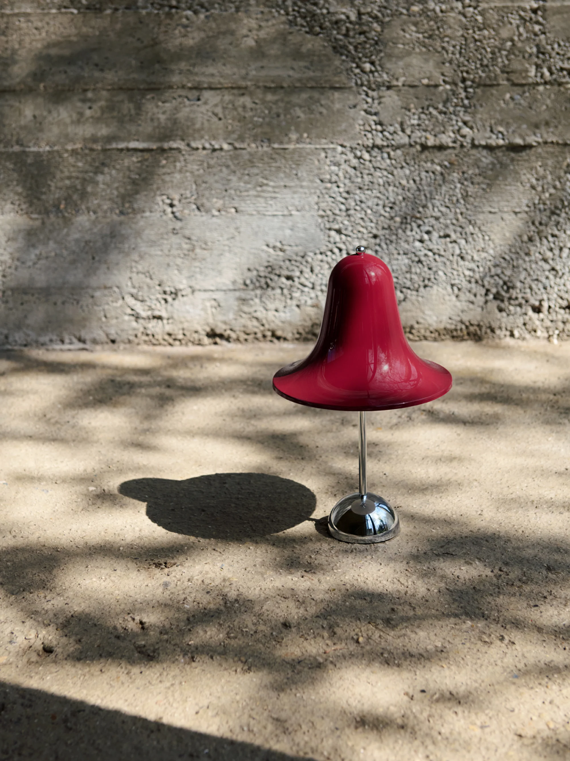 Kleine mobile LED-Tischlampe Pantop, dimmbar, Design Verner Panton