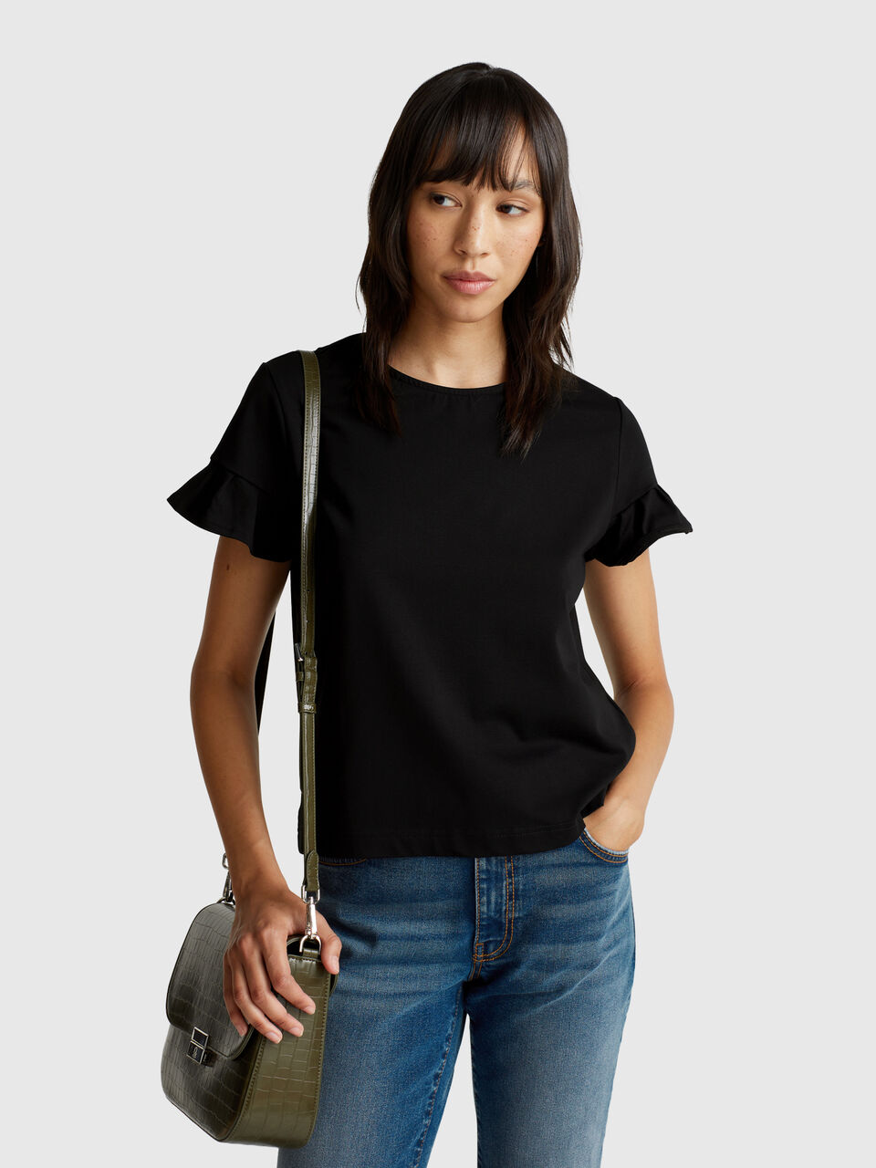 T-shirt with ruffled sleeves