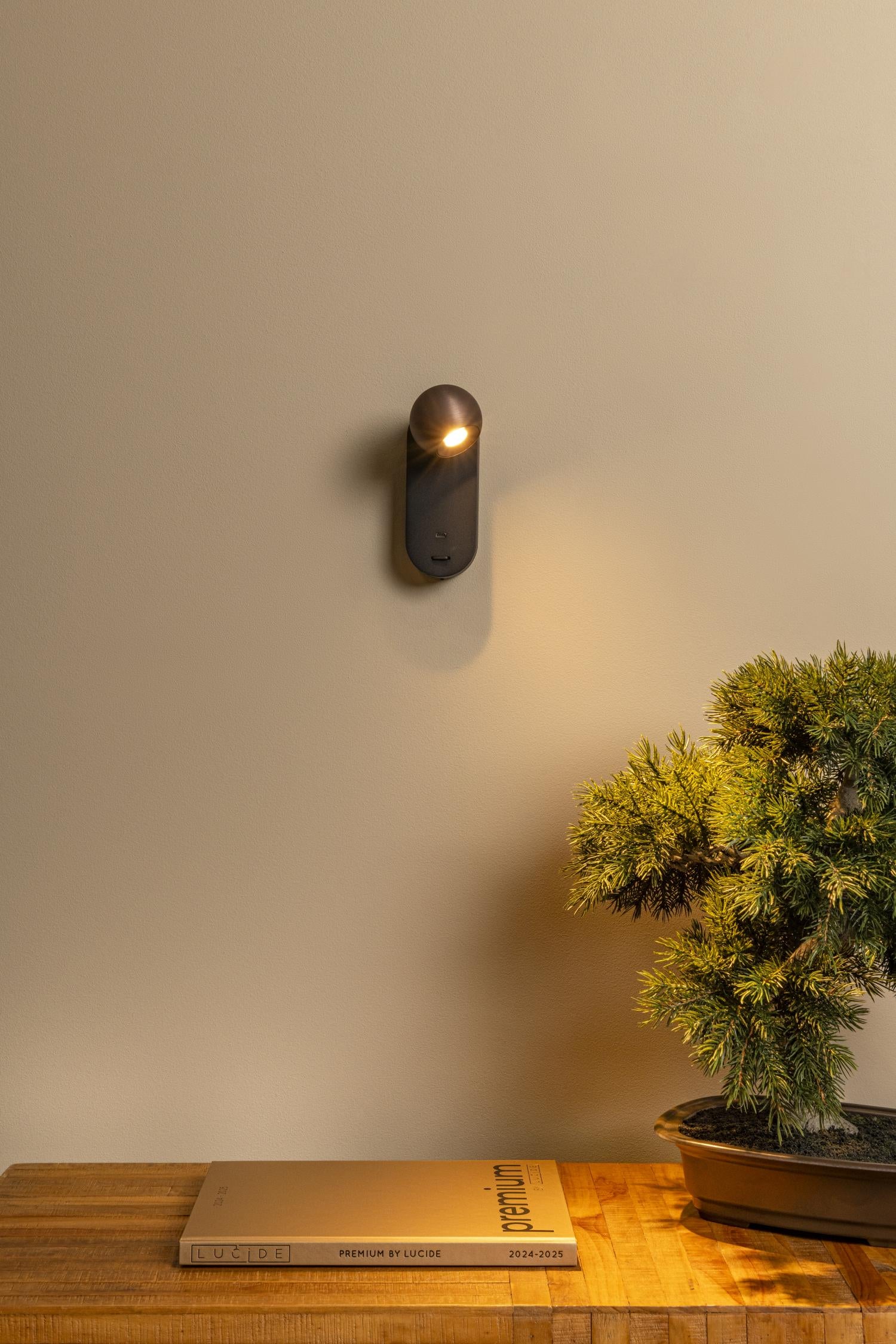 Lucide wandlamp MONTANA - Geïntegreerde LED - Koffie