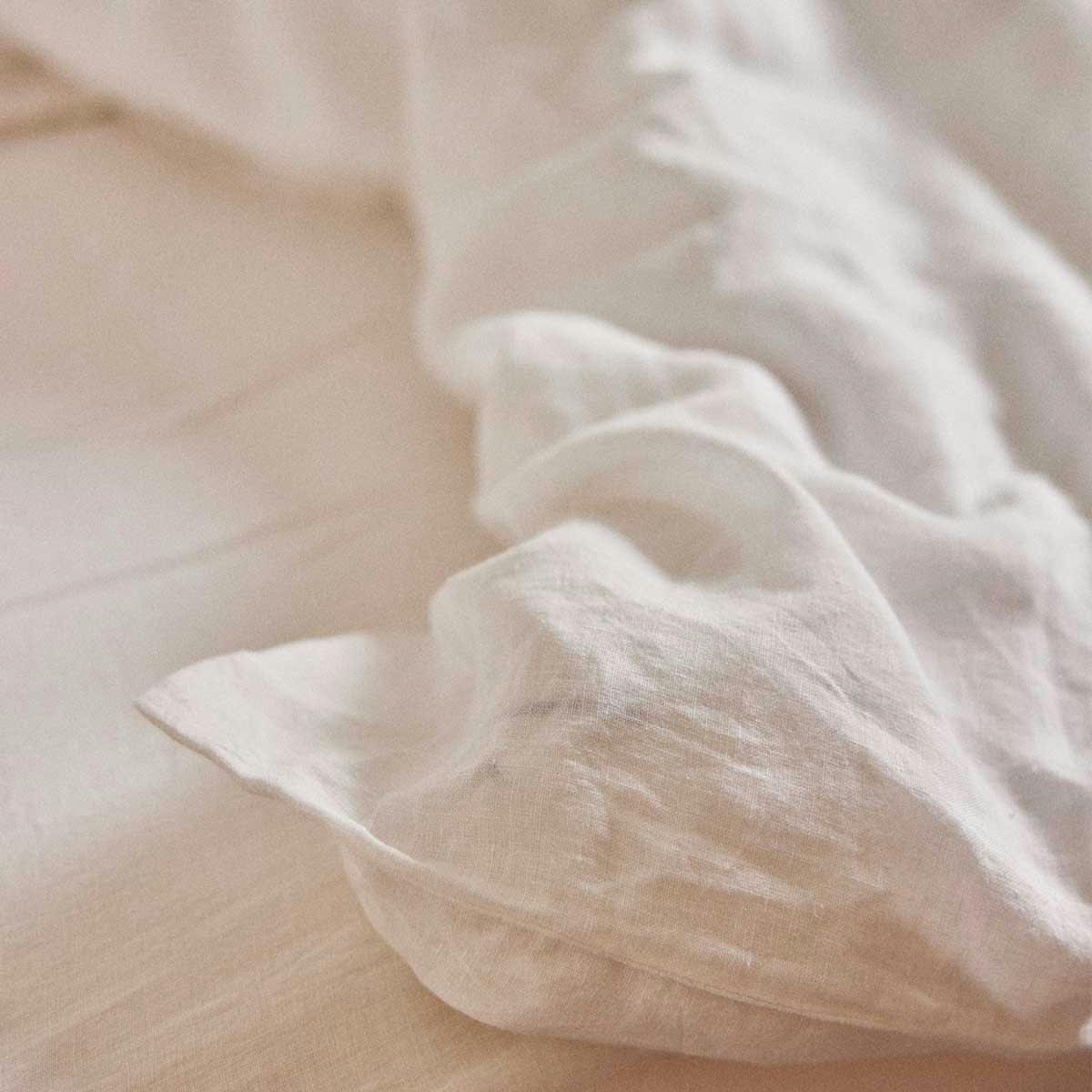 LES ESSENTIELS - Housse de couette fermeture boutons en lin lavé blanc 260x240