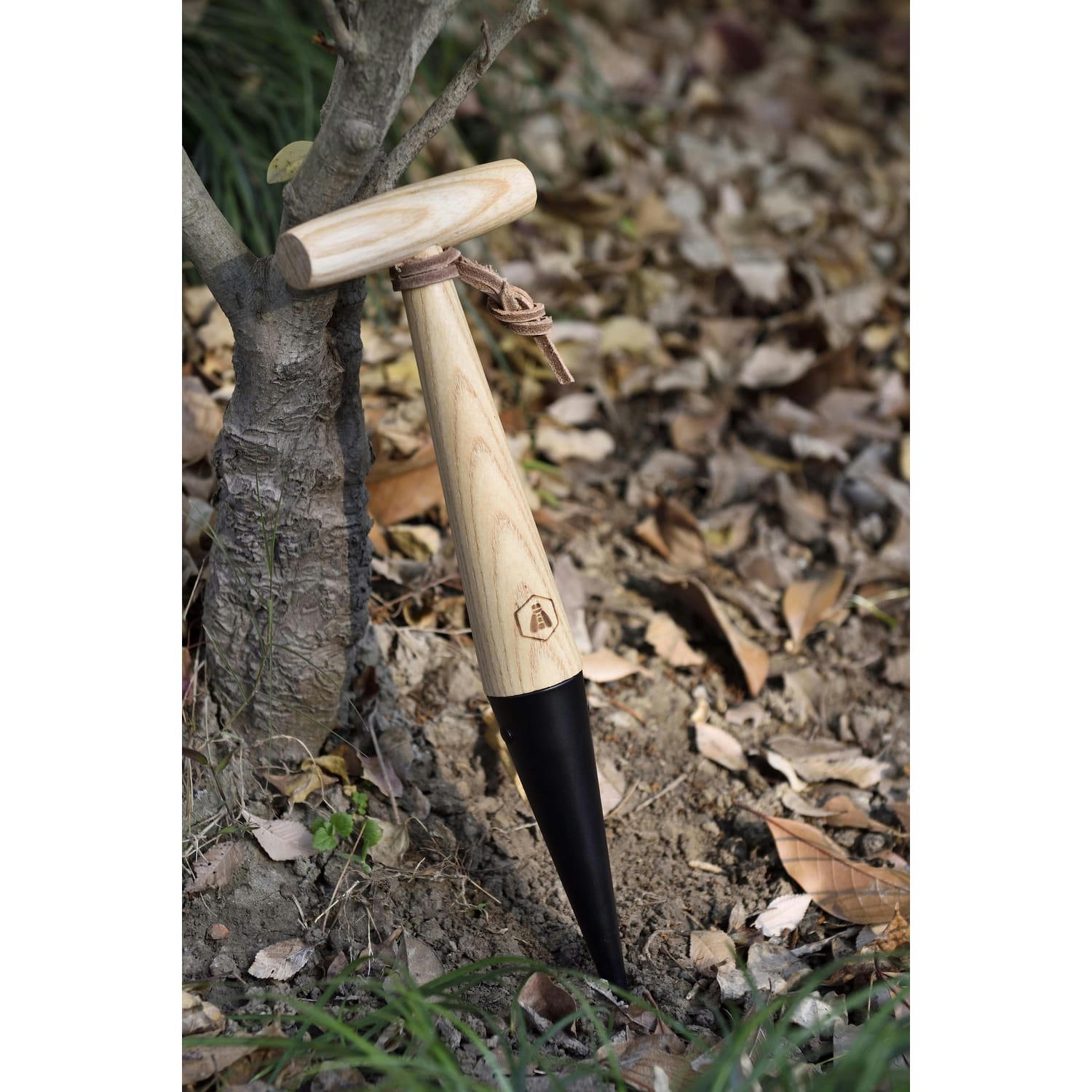 - Kit 3 outils de plantation noirs et bois