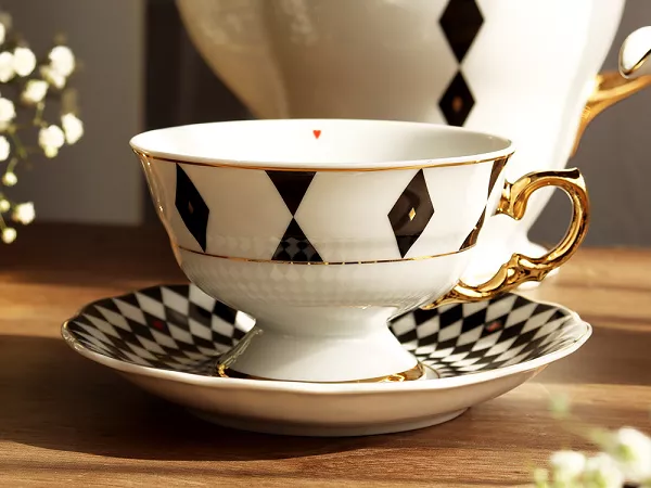 Filiżanka ze spodkiem 0,18 L / 14 cm Ćmielów - Alaska Dama Kier G539 GIFT BOX