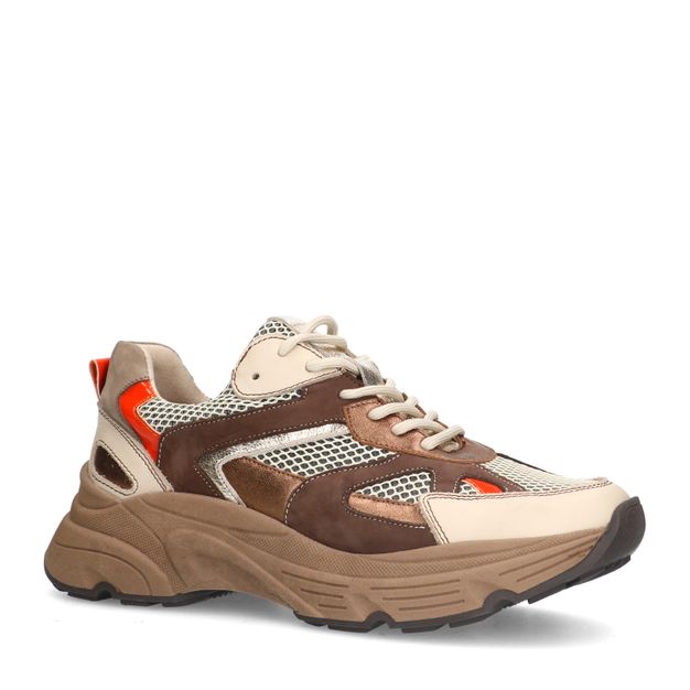 Bruine leren sneakers met bronzen details