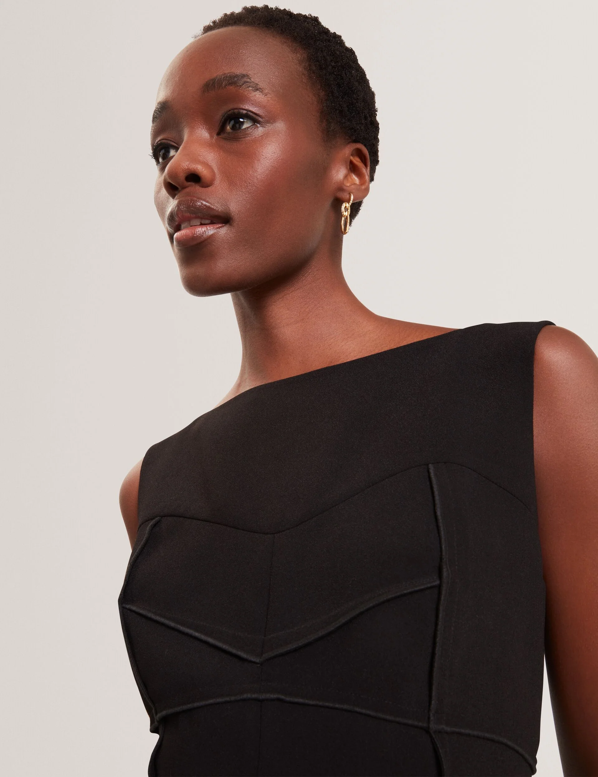 LIIVIA | BLACK