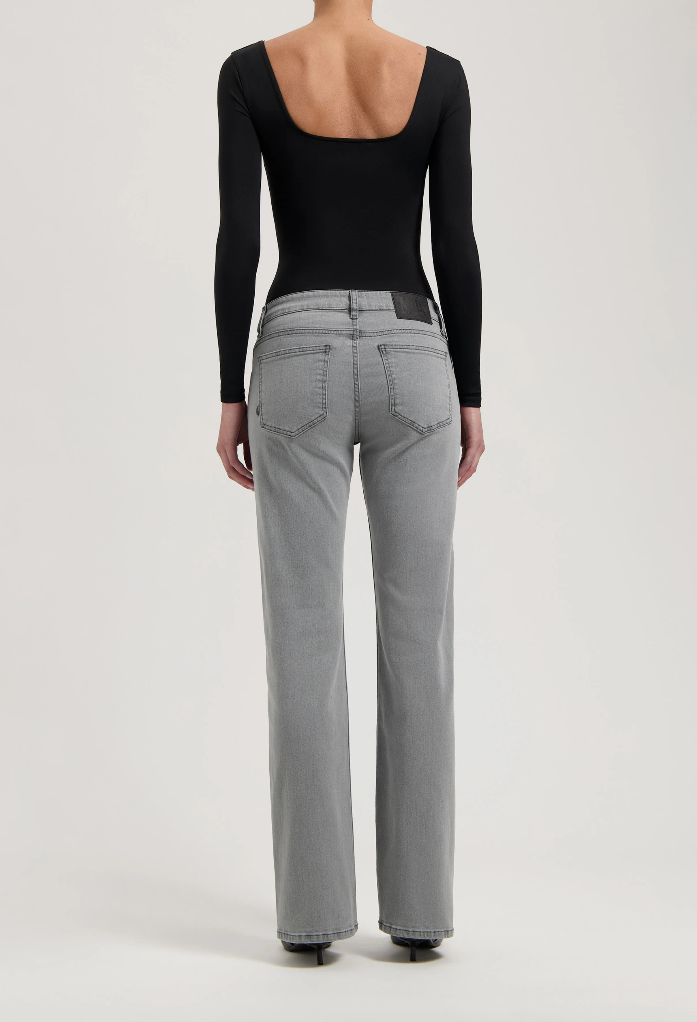 Carry Mid Straight - Light Grey