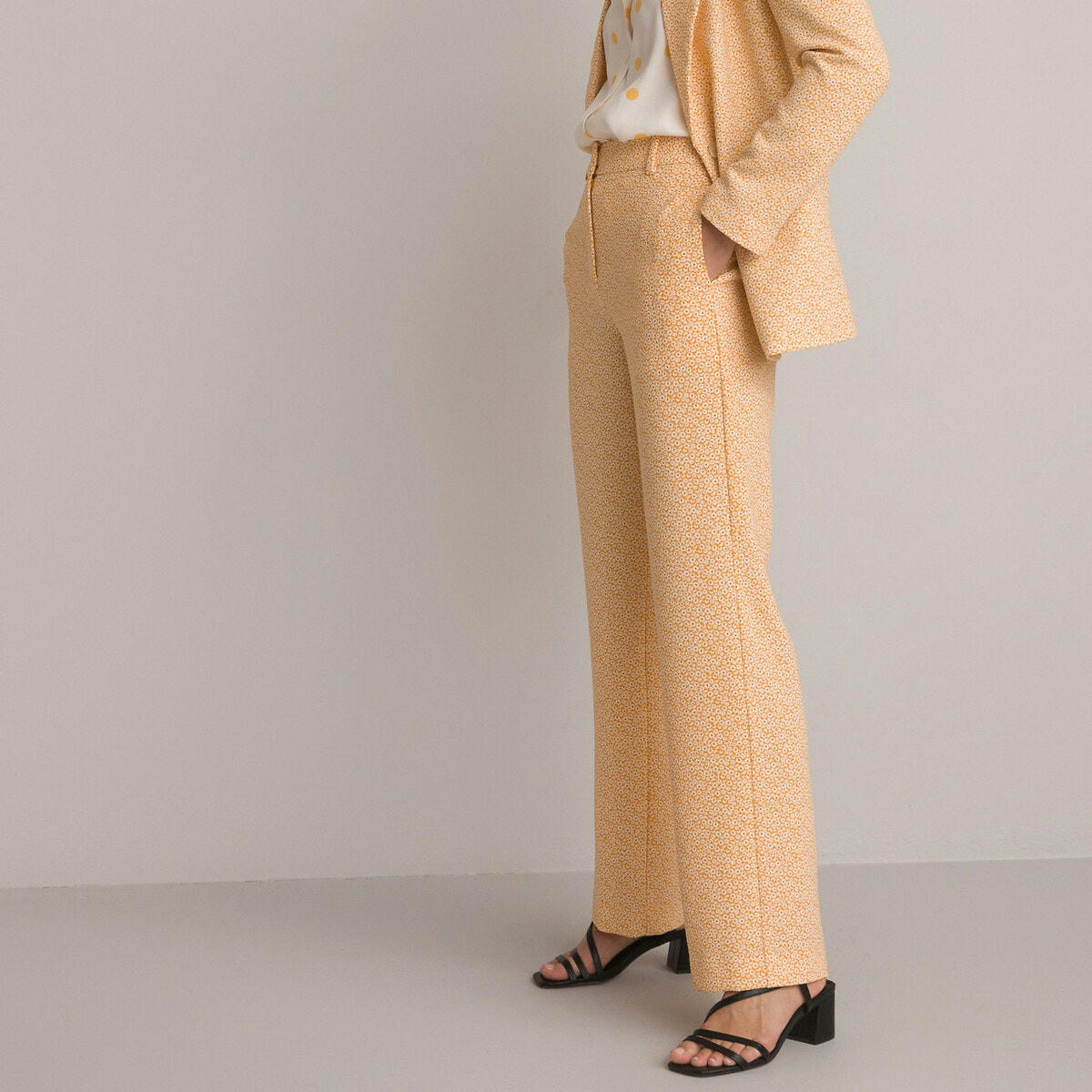 Pantalon droit, imprimé fleurs