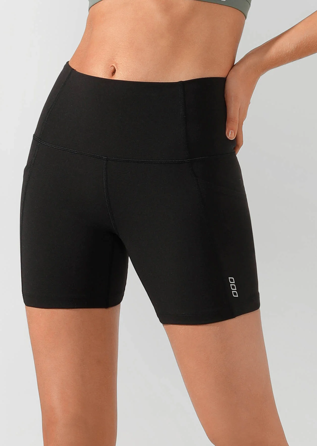 Everyday Short Tight