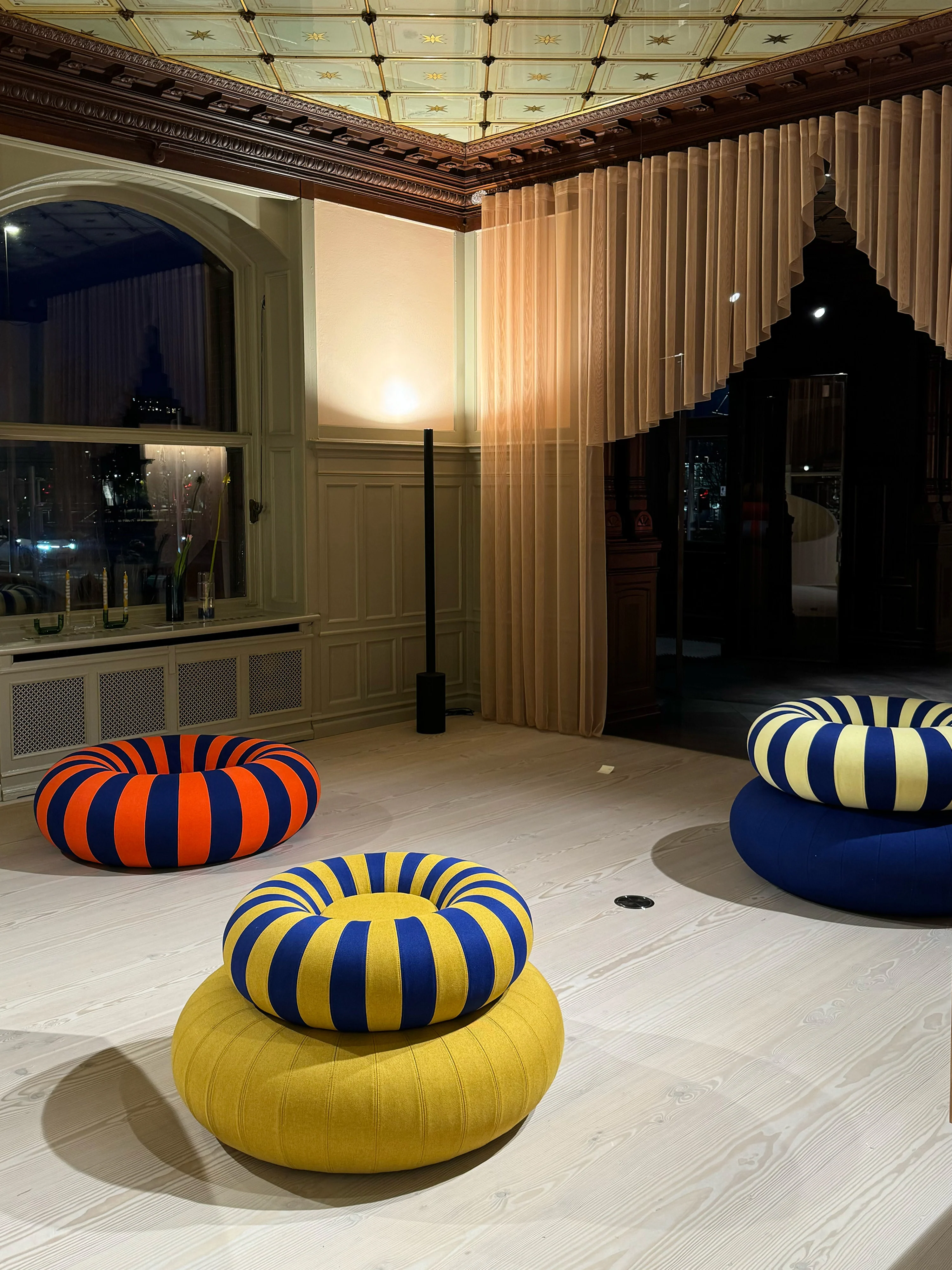 Runder Pouf Float