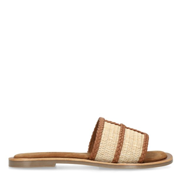 Cognac raffia slippers