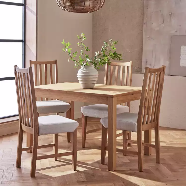 Habitat Clifton Extending Natural Dining Table& 4 Oak Chairs