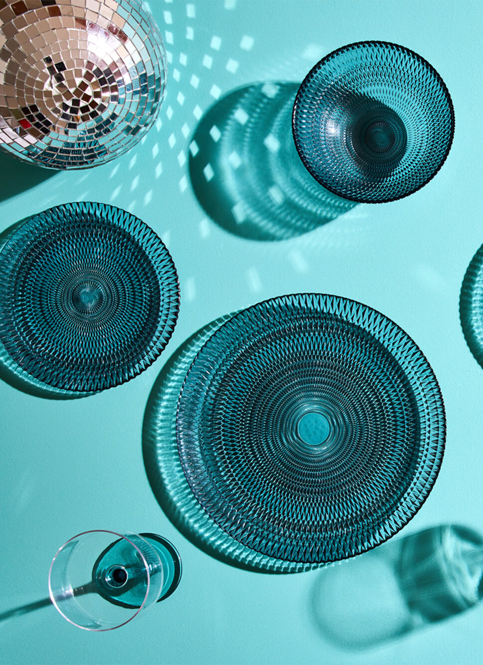 ASSIETTE PLATE EN VERRE BLEU NUAGE