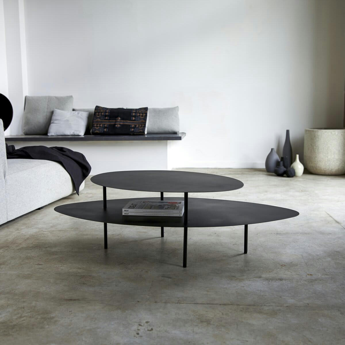 JUDITH - Table basse en métal