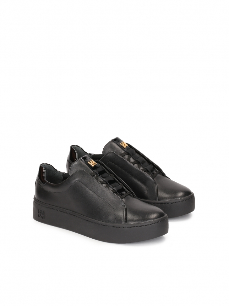 Ladies’ comfortable black grain leather sneakers