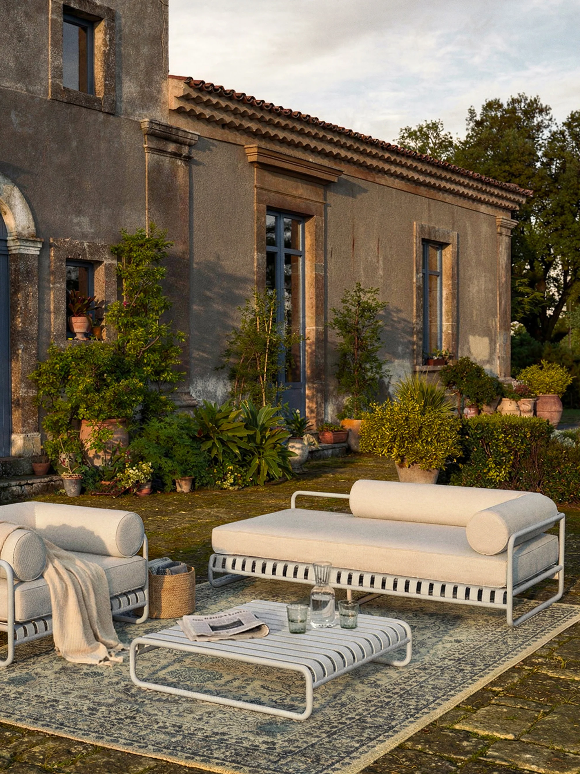 In- & Outdoor-Couchtisch Caio