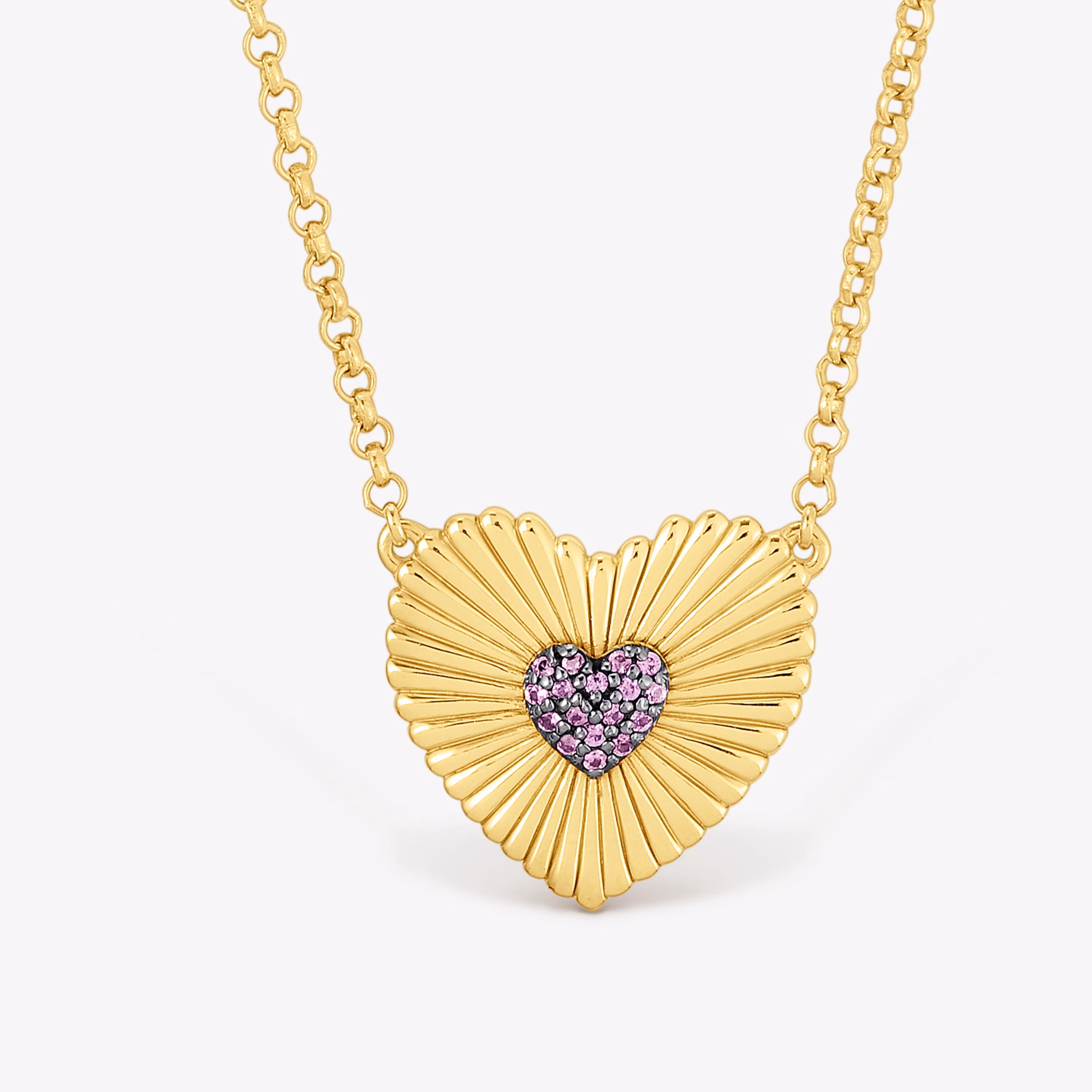 Collar con baño de oro 18 kt sobre plata y corazón con rodolitas Iris Motif