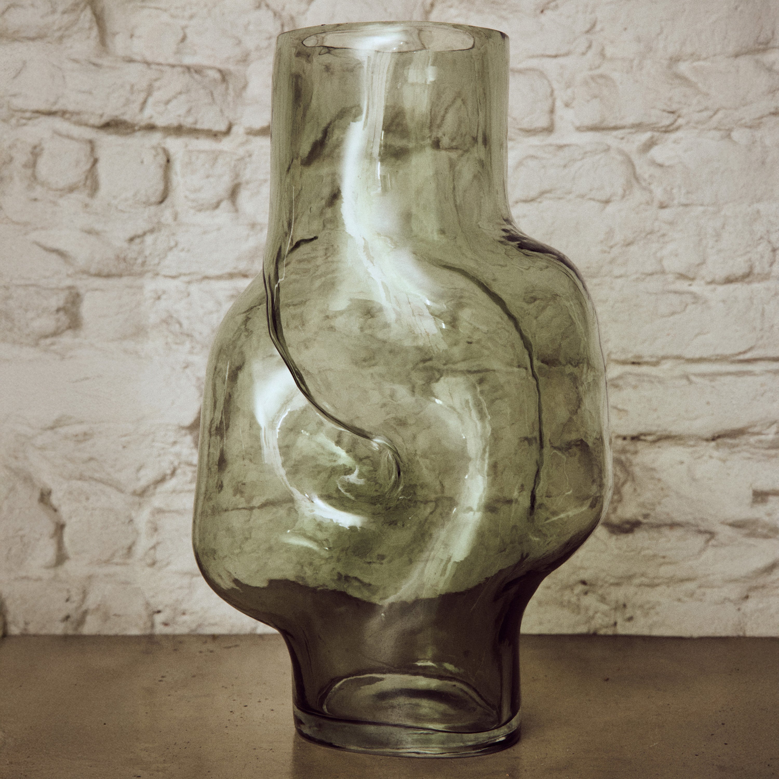 HKliving Gleam Glass Vaas High - Olive