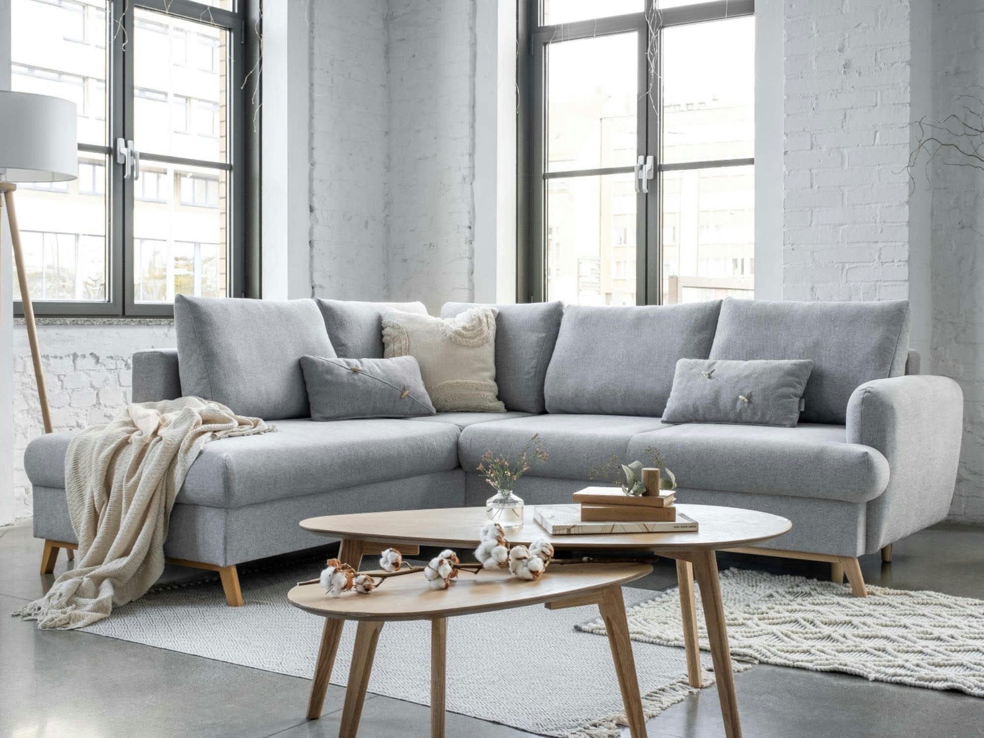 LAGOM - Canapé d'angle gauche convertible 5 places en tissu gris clair