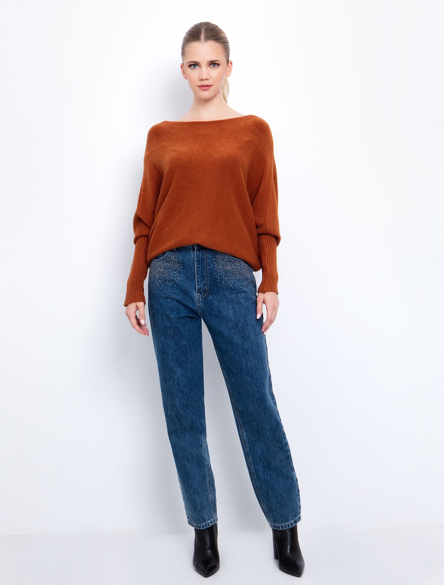 Πλεκτή μπλούζα με φαρδιά μανίκια