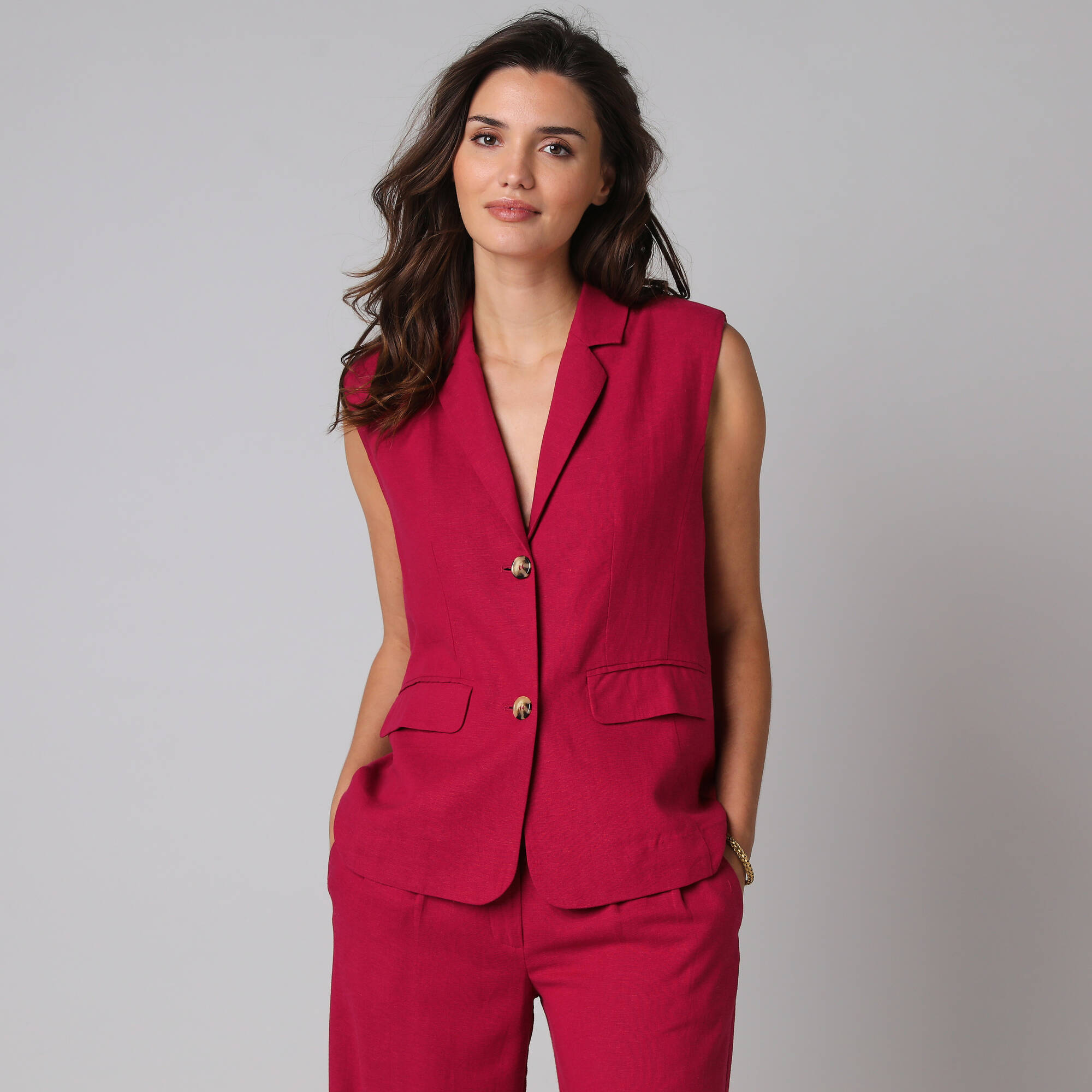Veste blazer sans manches col tailleur, en viscose-lin