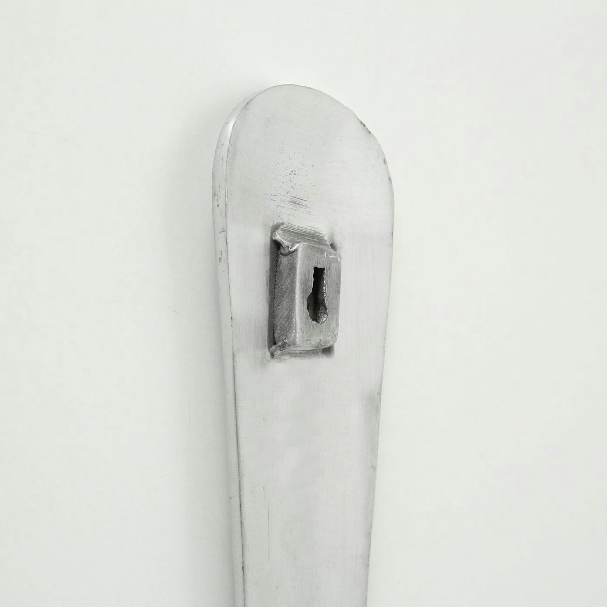 - Décoration murale en aluminium argenté couverts 59x11.5cm