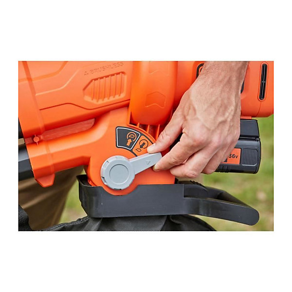 Aspirateur-souffleur-broyeur BLACK DECKER 36V - Avec batterie et chargeur - Sac 45L