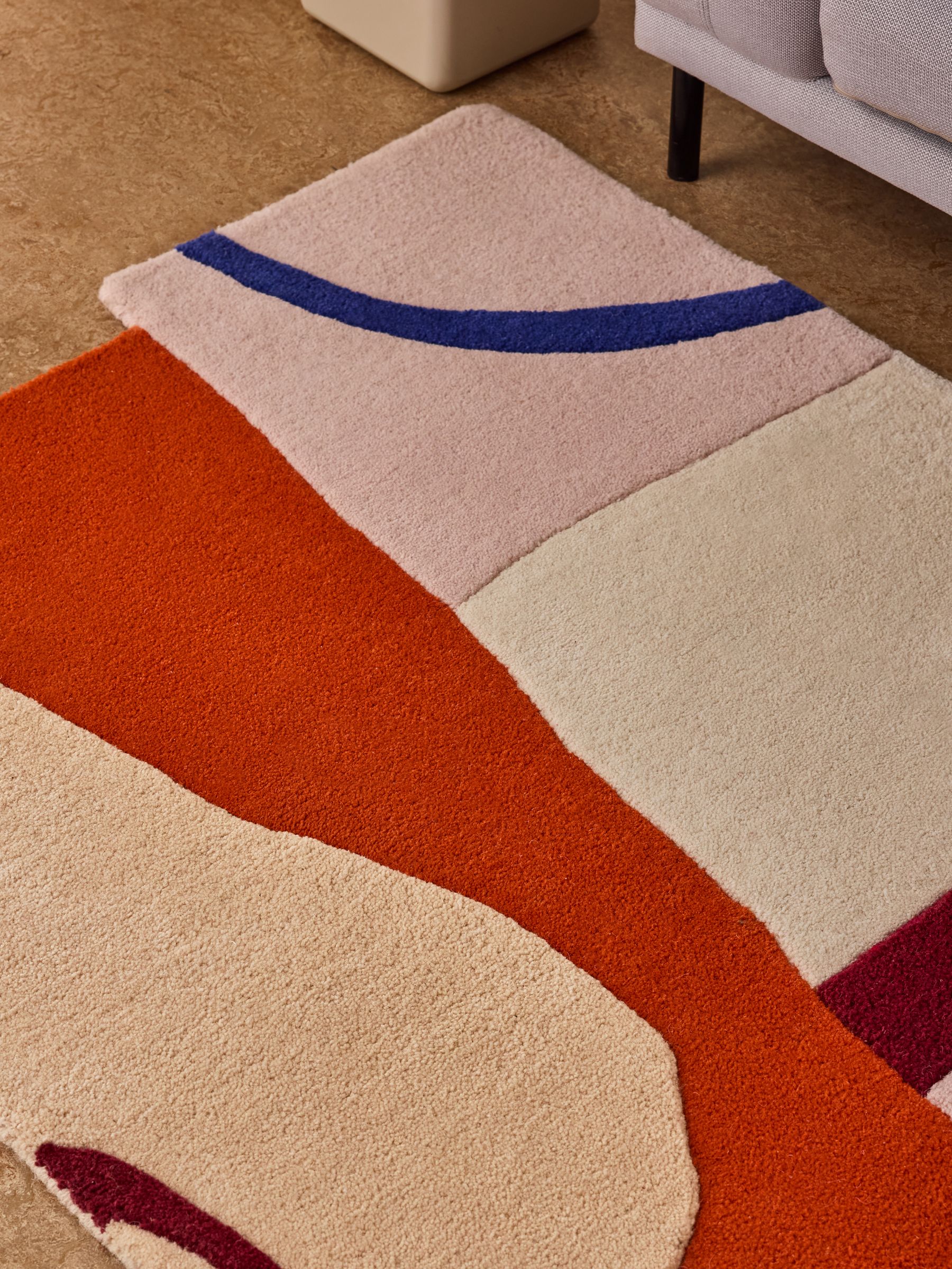 Frieda Wool Tufted Rug in Multi