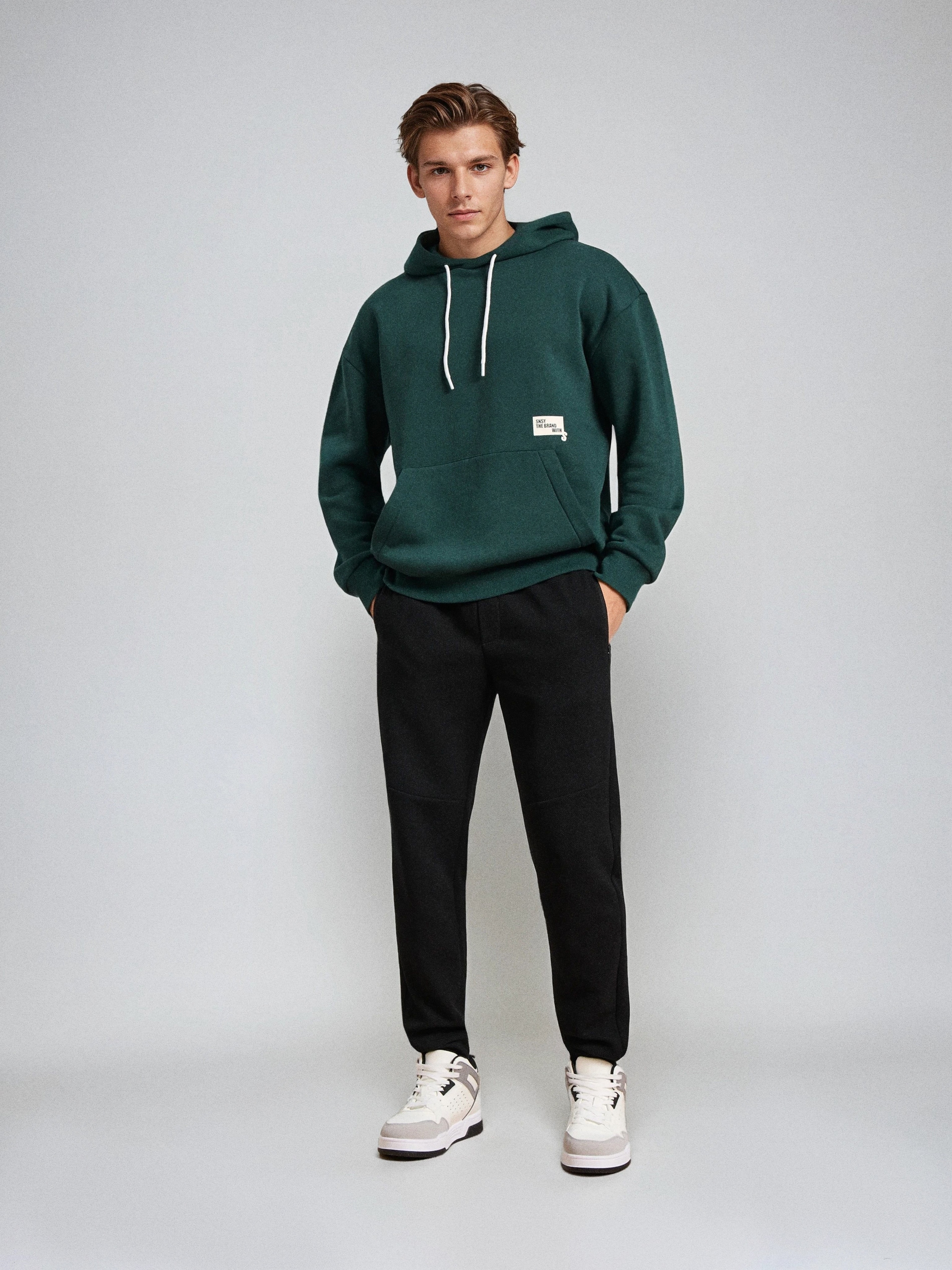 Strukturalne spodnie regular fit