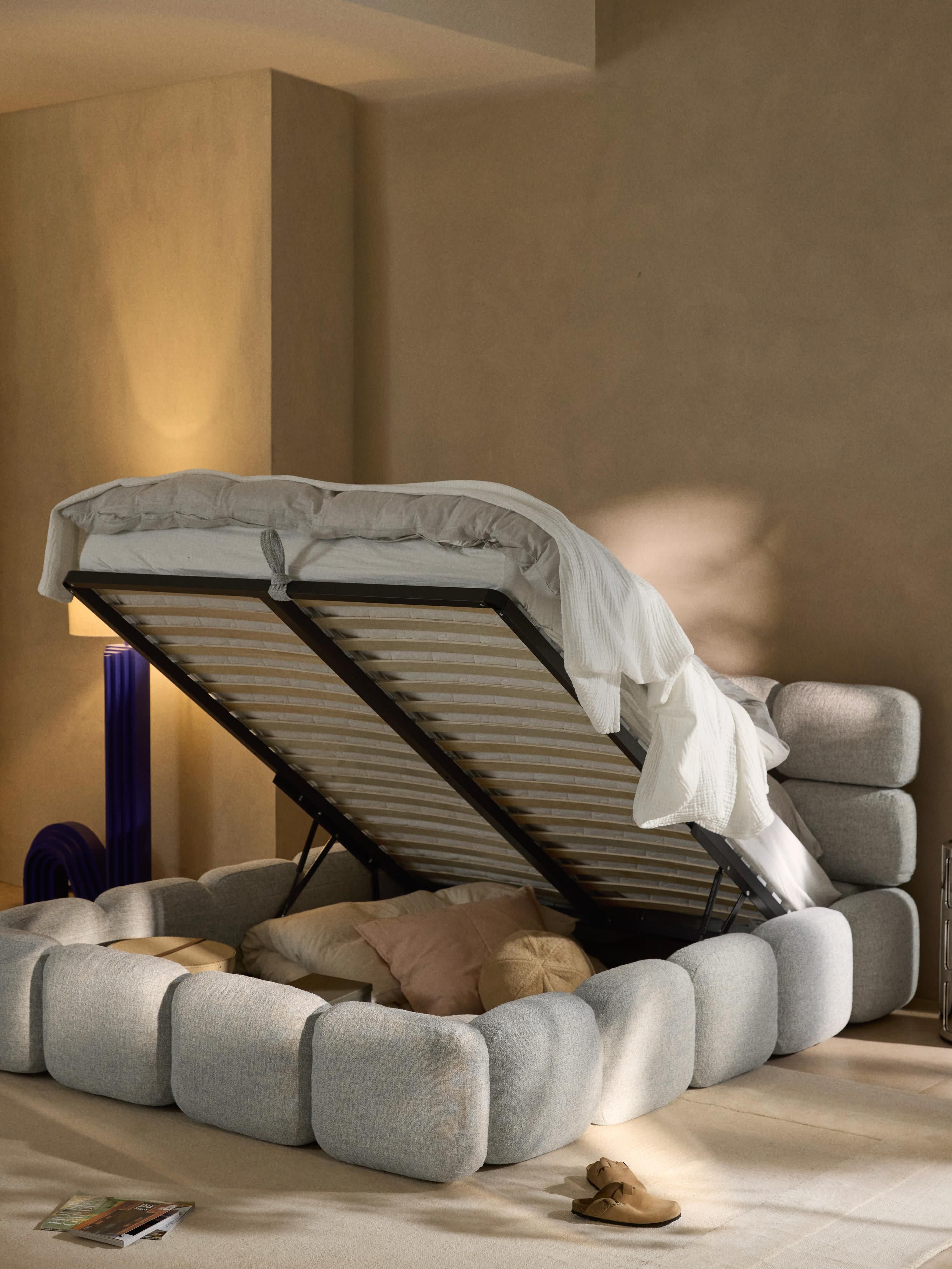 Polsterbett Tayla aus Bouclé mit Stauraum