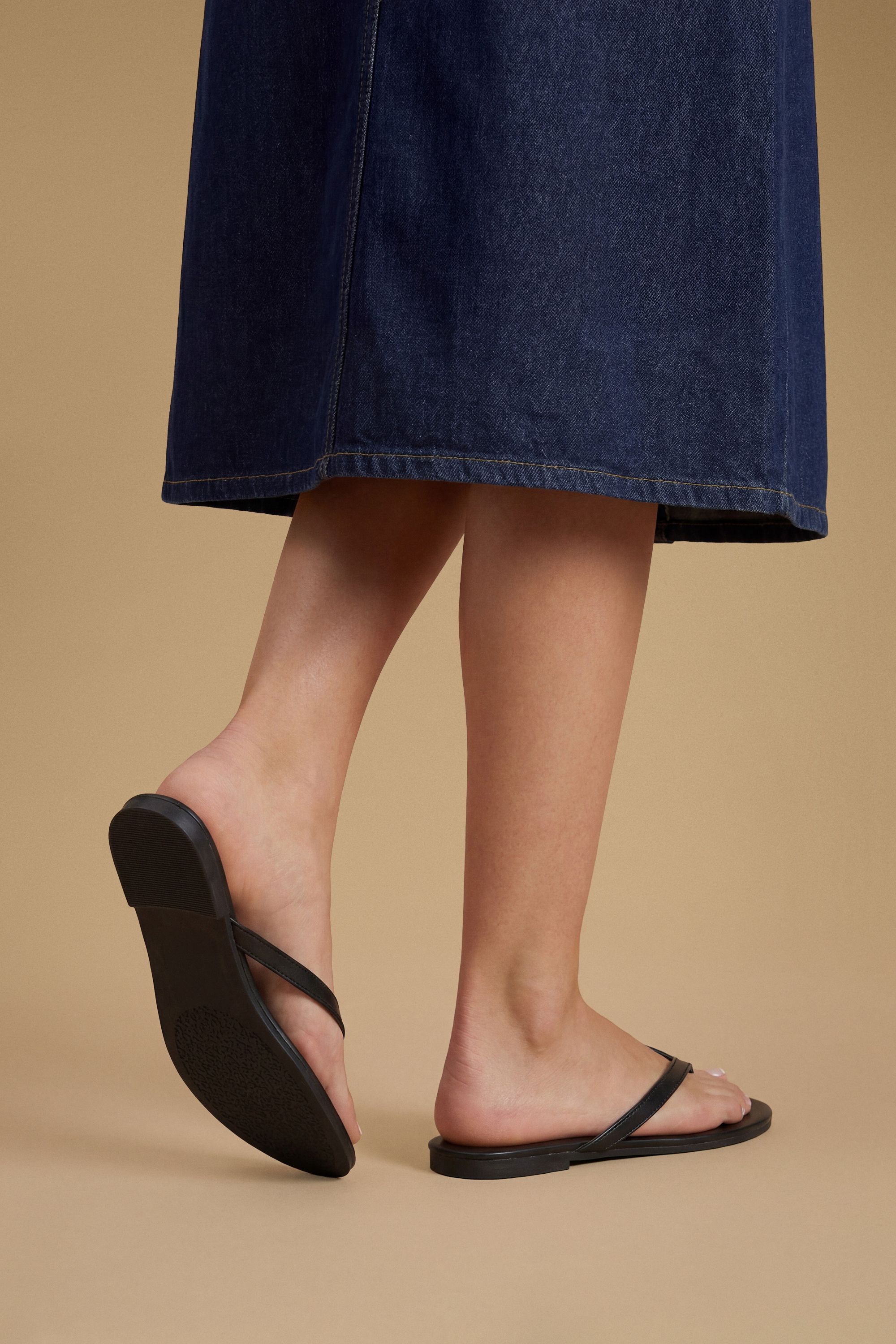 Dorothy Perkins Wide Fit Candy Faux Leather Toe Post Flat Sandals