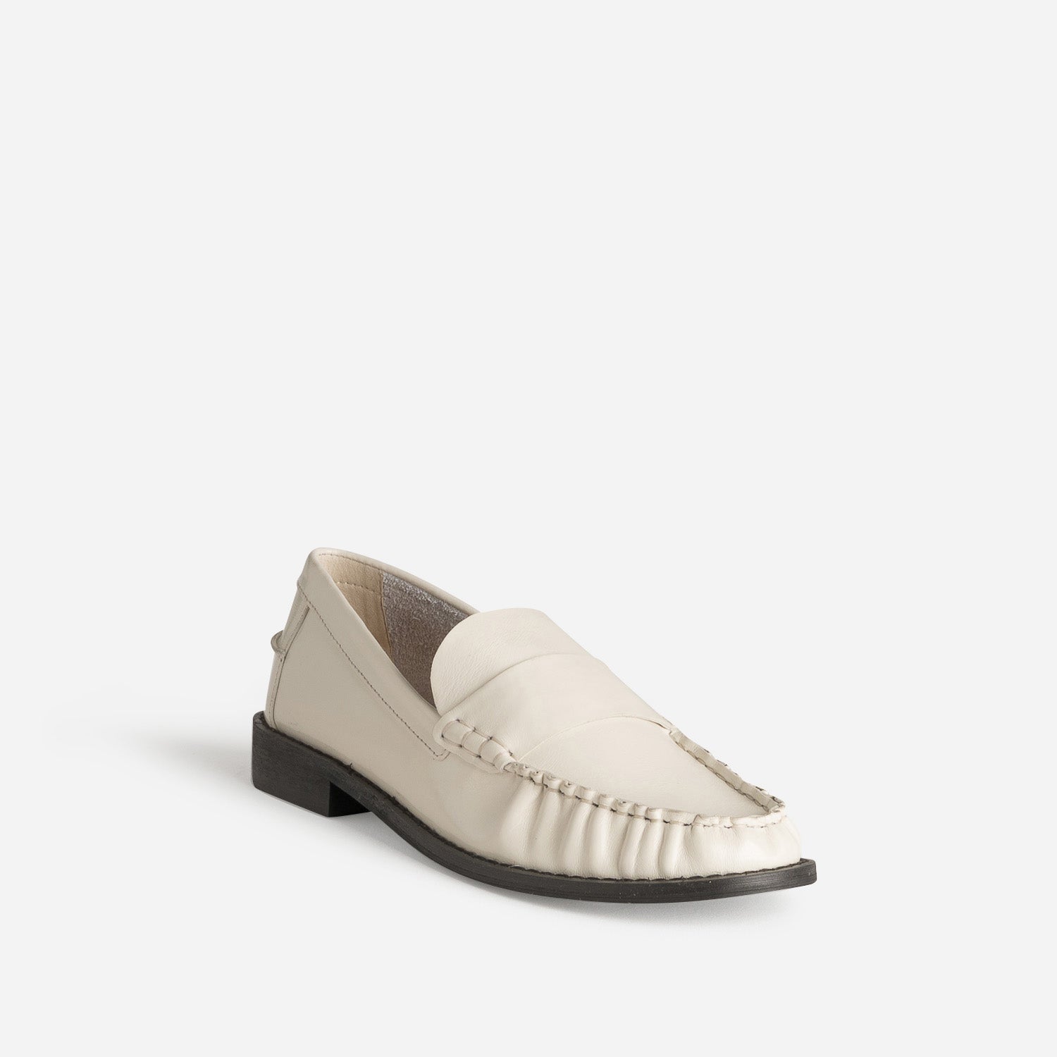 Mocassin écru cuir souple