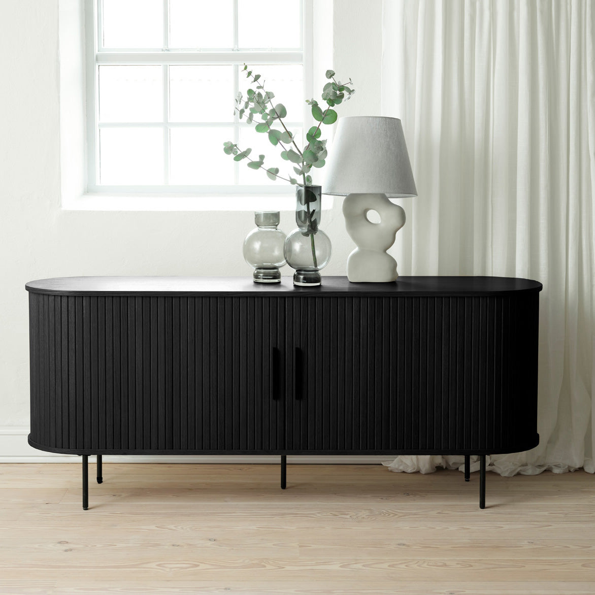 by fonQ Alon Dressoir - B 180 cm - Zwart Eiken
