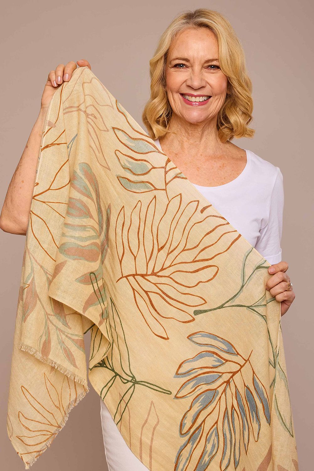 Moshulu Caillie' Botanical Print Scarf