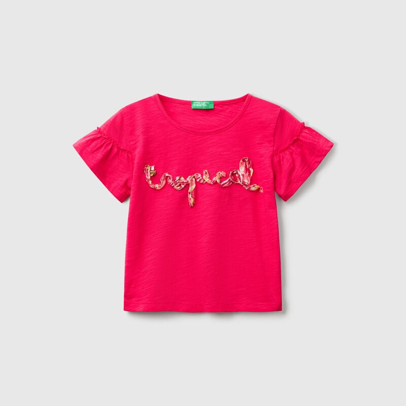 T-shirt with applique