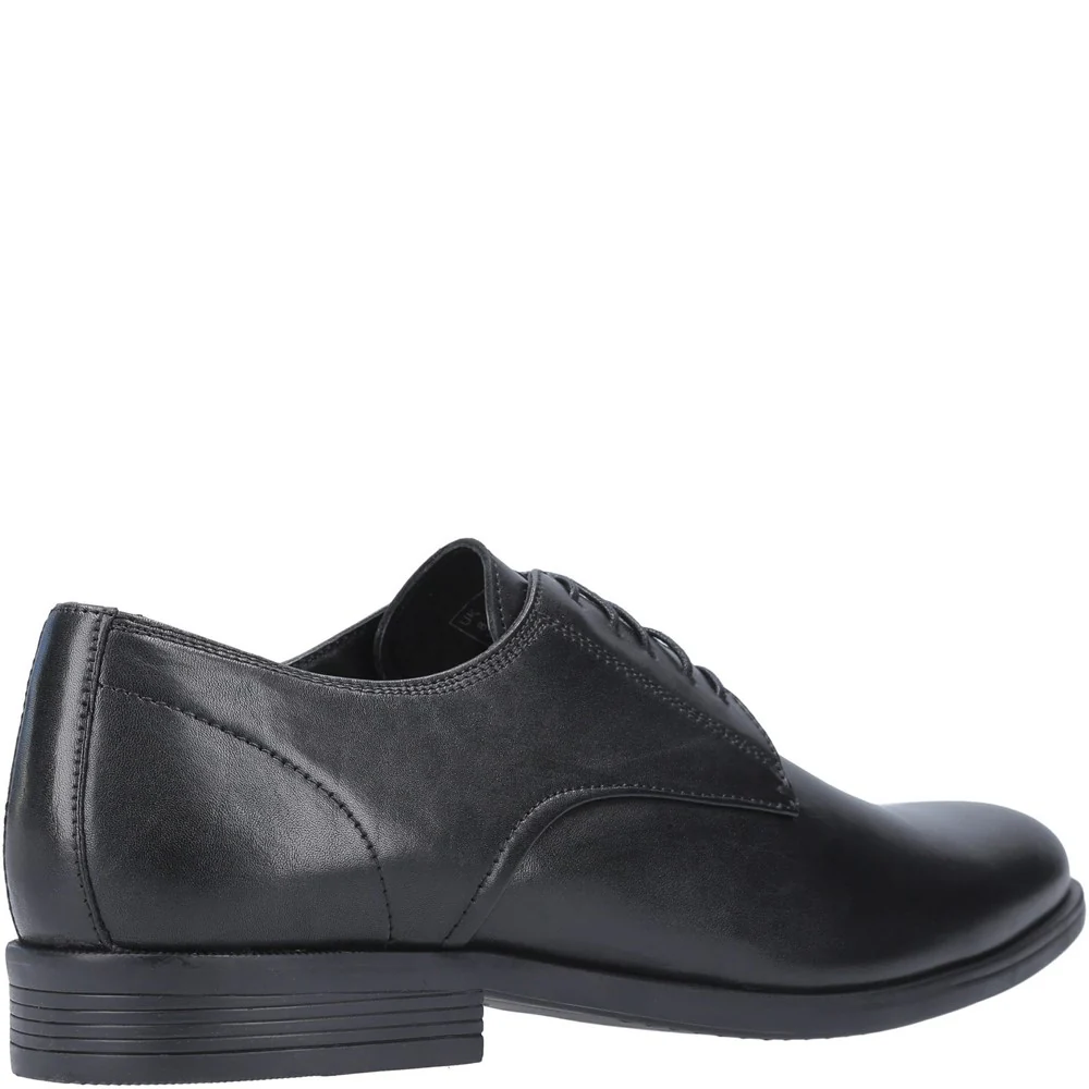 Hush Puppies Oscar Clean Toe Shoe