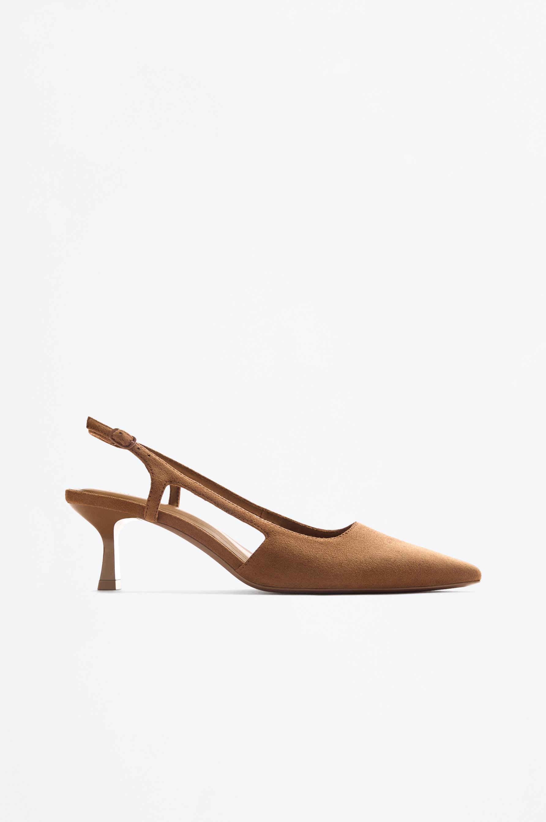 Zapato tacón destalonado