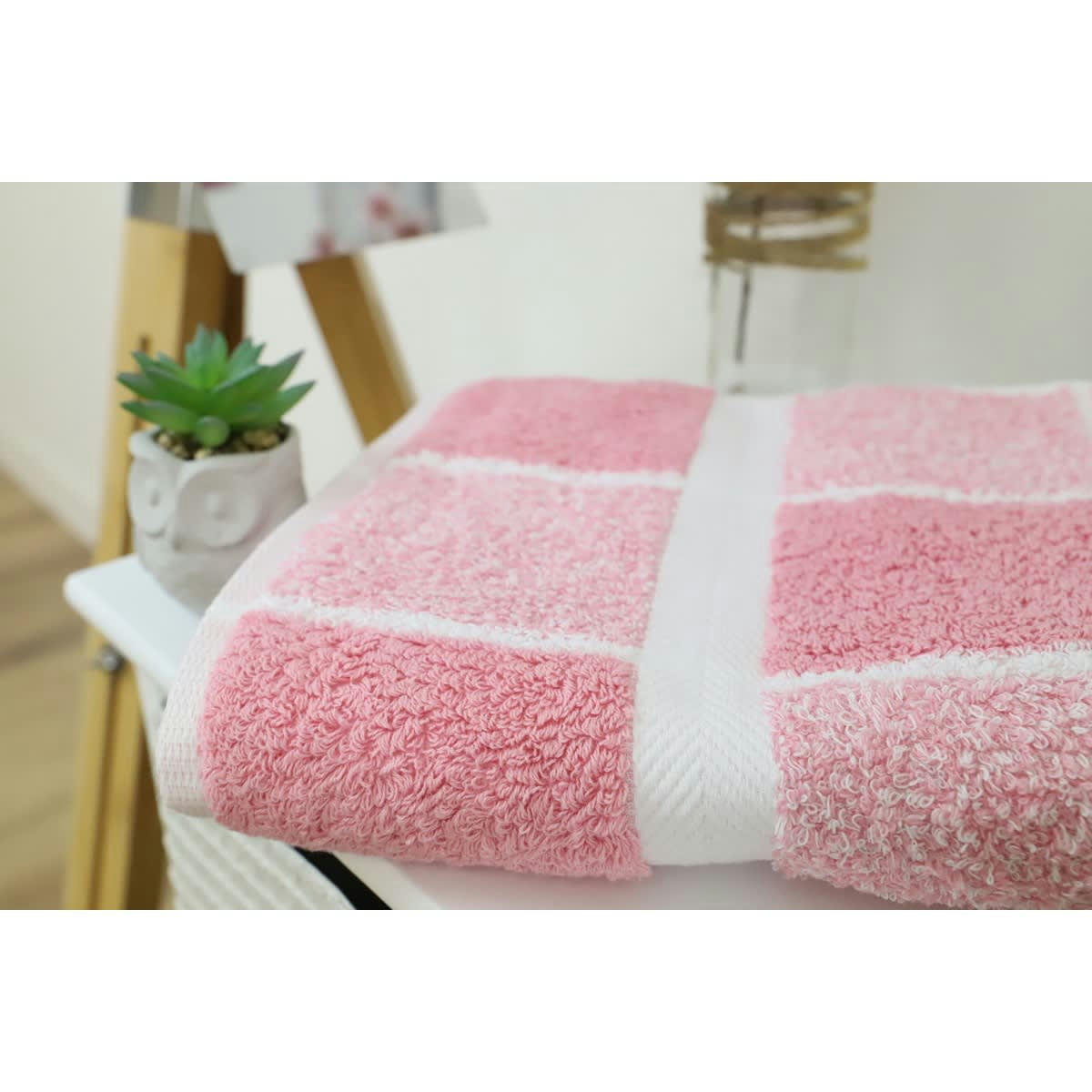 CELESTE 50X100 - Serviette de toilette carreaux en coton rose 50x100 cm