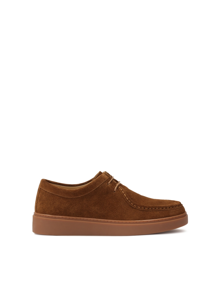 Brown suede sneakers with short laces