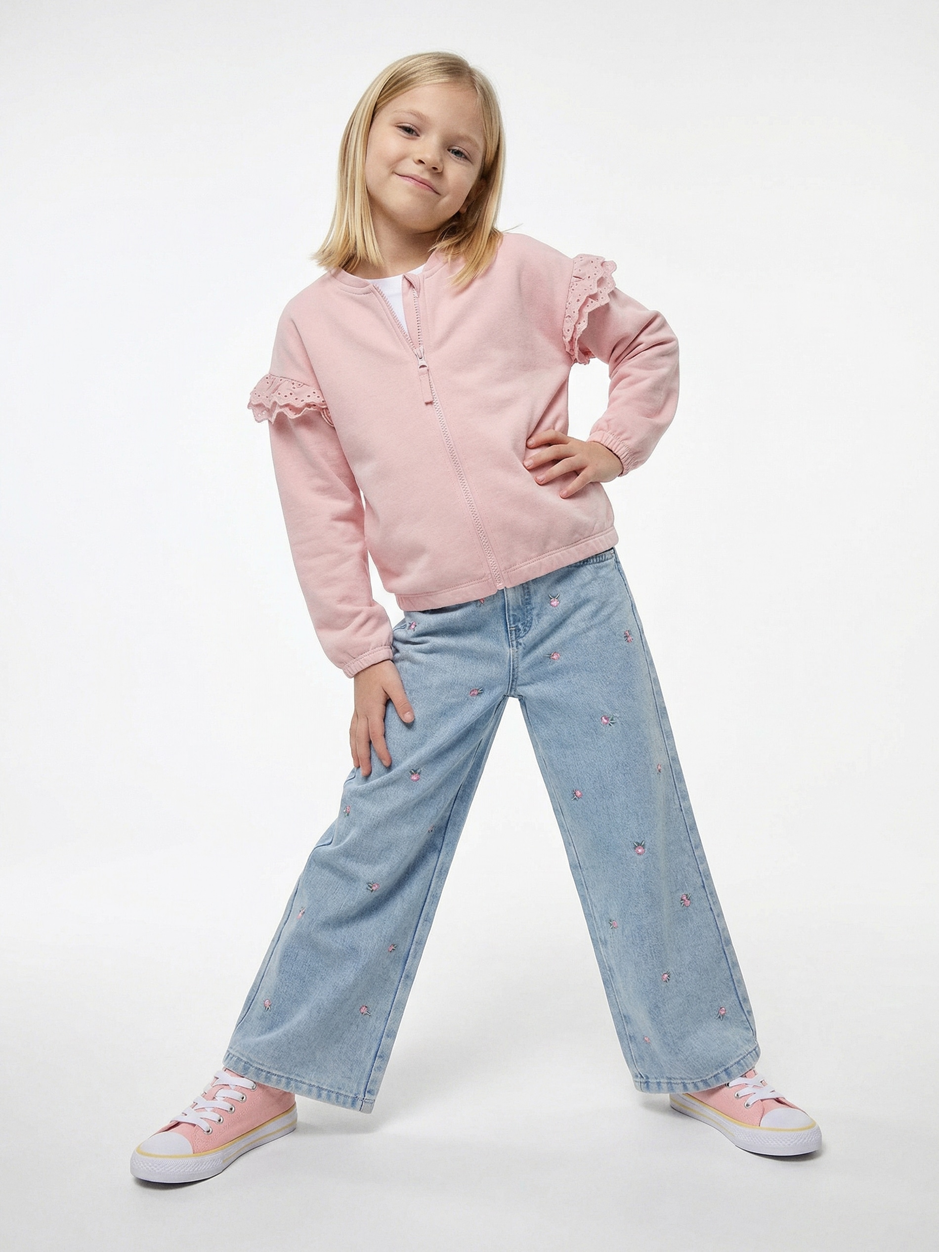 Jeansy wide leg z efektem sprania