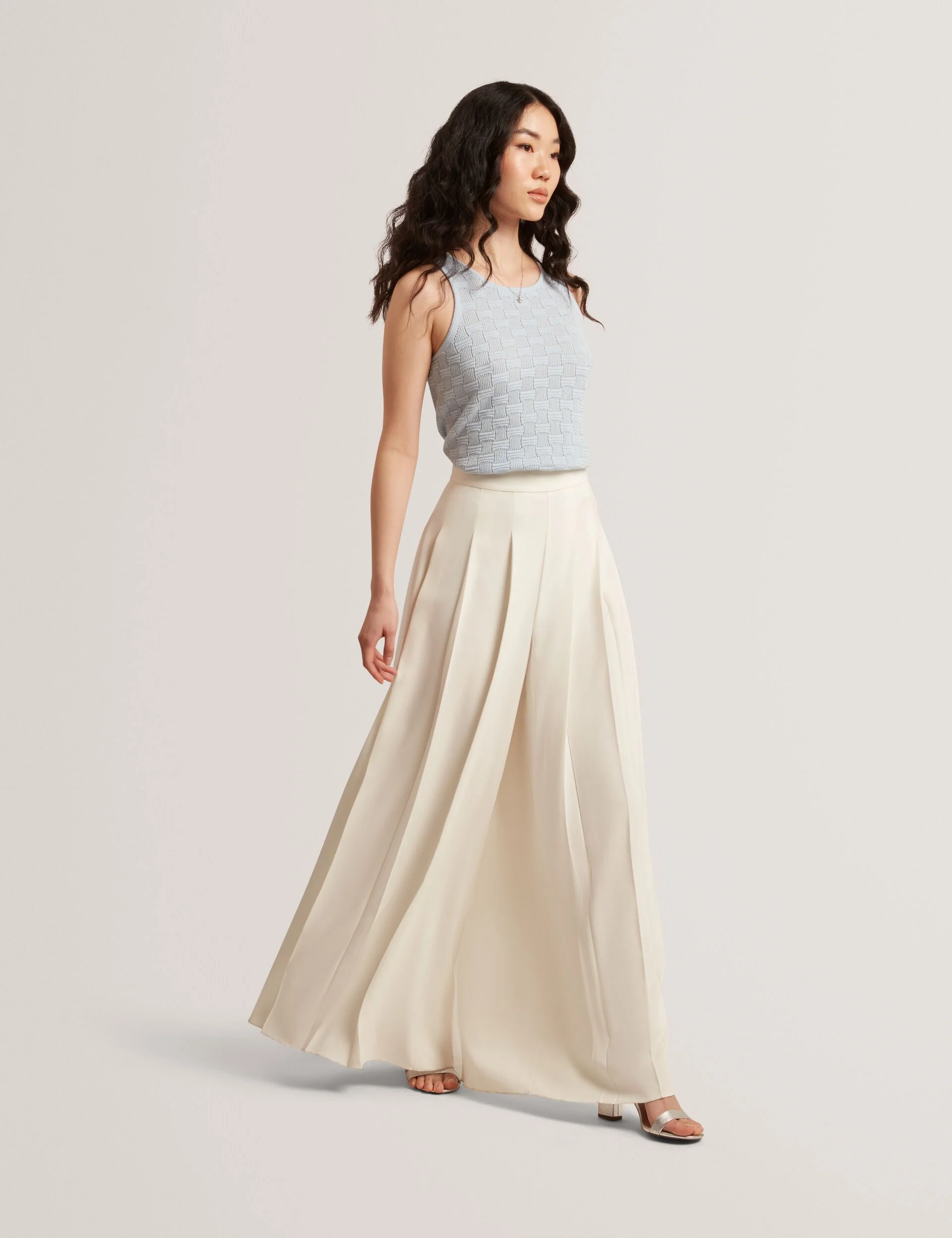 YUNA | PALE BLUE