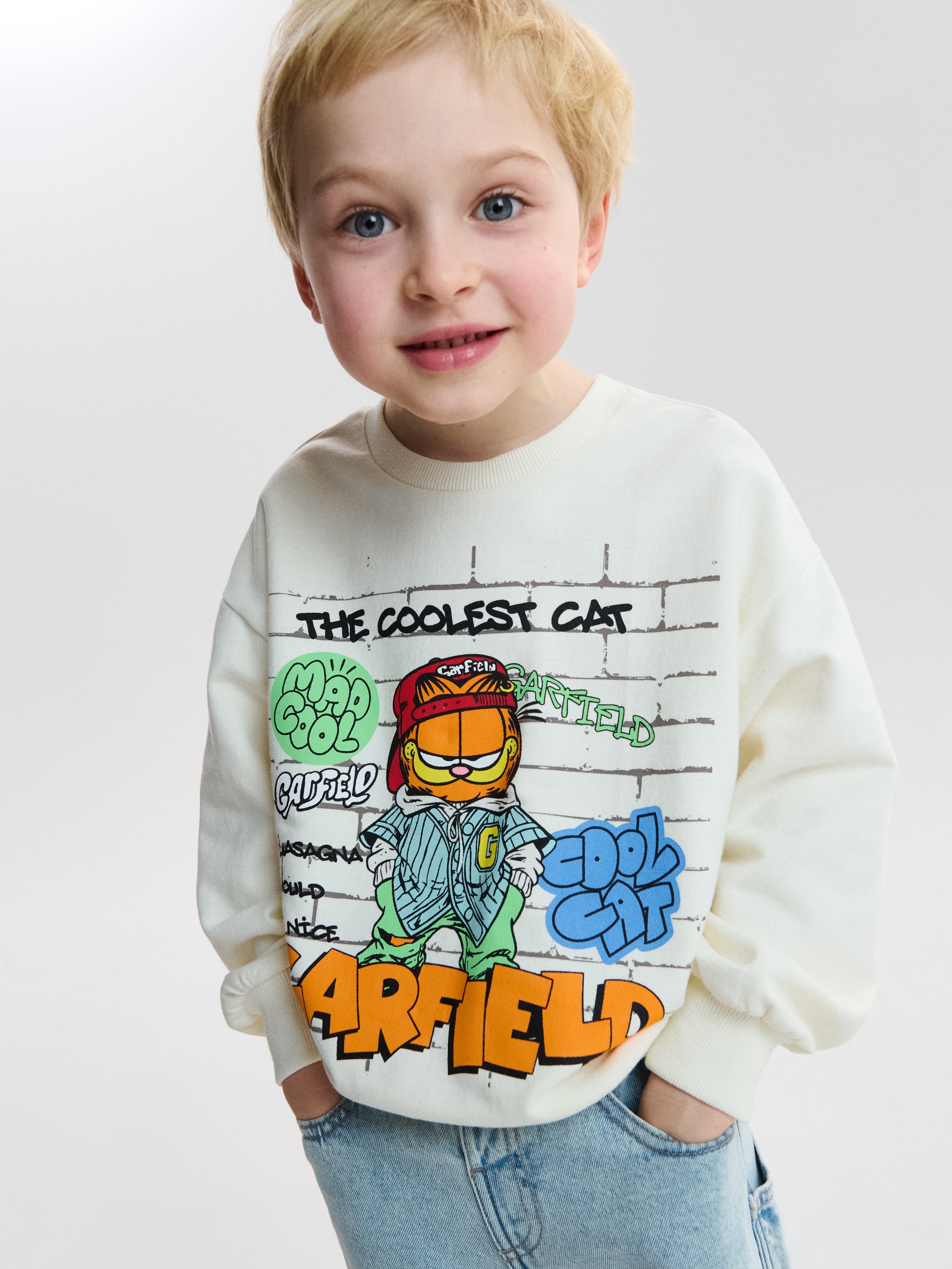 Bluza crewneck z nadrukiem Garfield