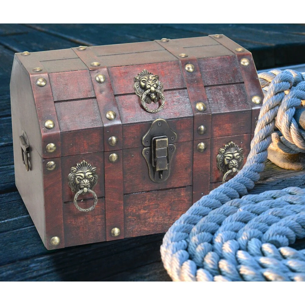 Antique Wooden Pirate Chest with Lion Rings and Lockable Latch - Brown