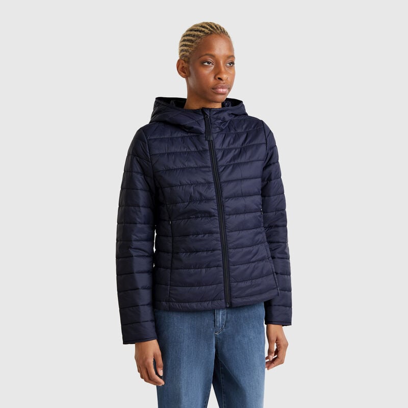 Sleeveless slim fit jacket with padding