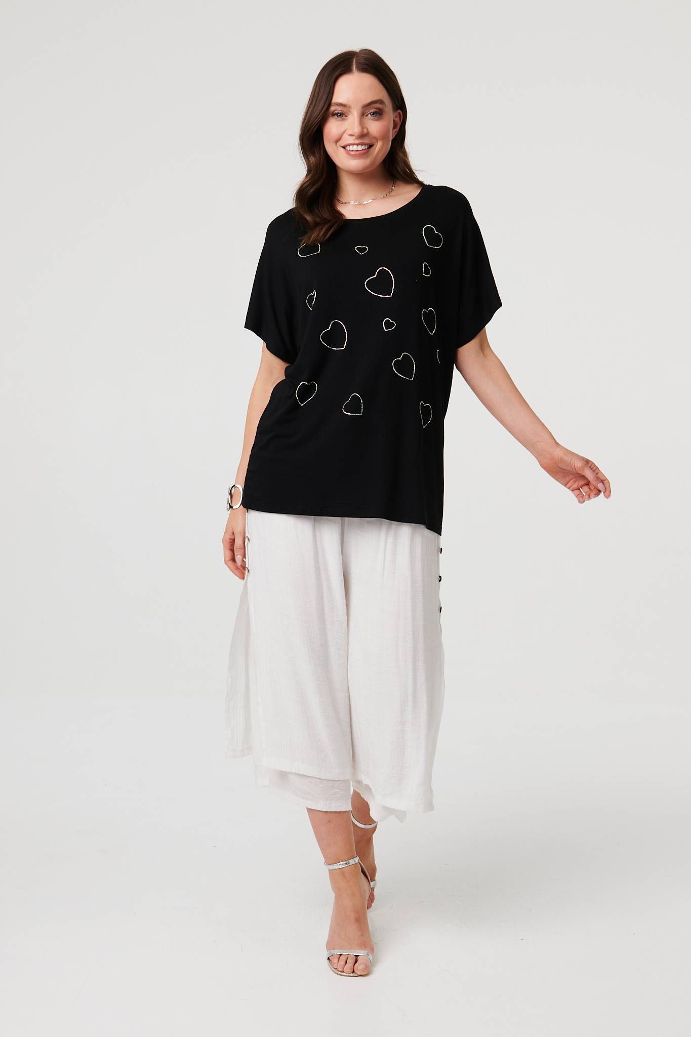Izabel London Sparkly Heart Detail Relaxed T-Shirt