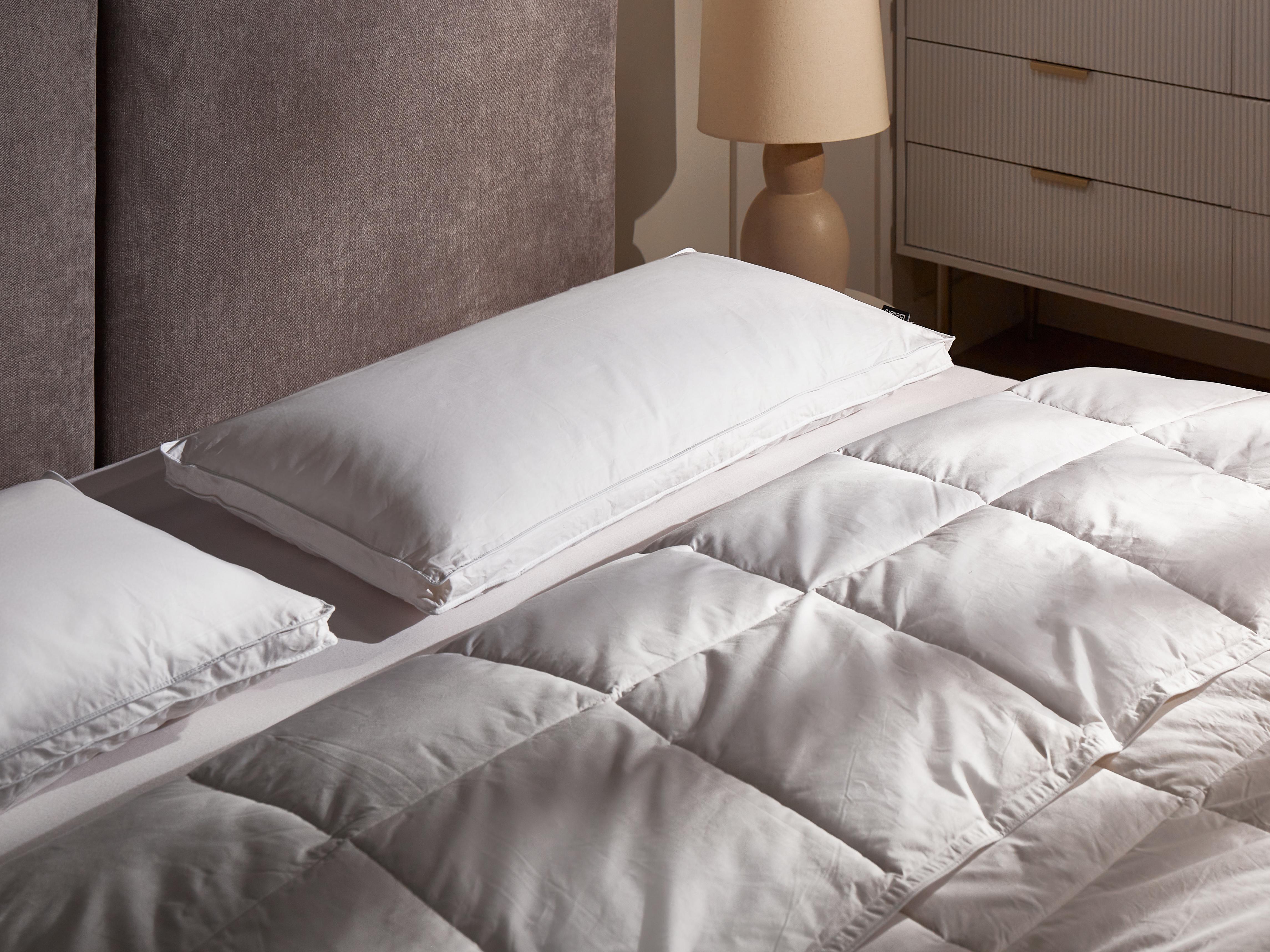 Bed Pillow VIHREN Low Duck Feathers and Down 40 x 80 cm White