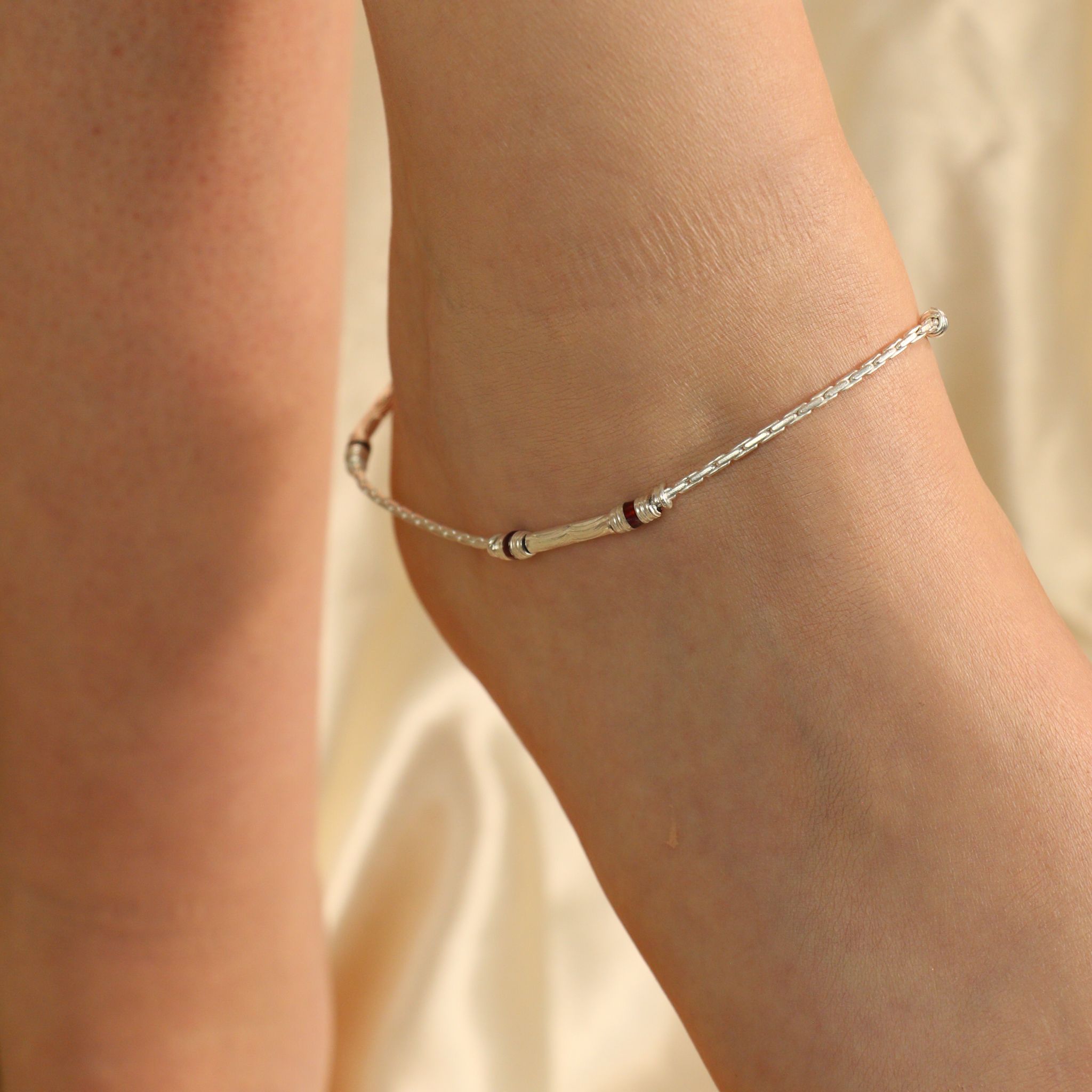 The Colourful Aura Red Enamel Pipe Silver Plated minimalistic Asian Indian Payal Anklet