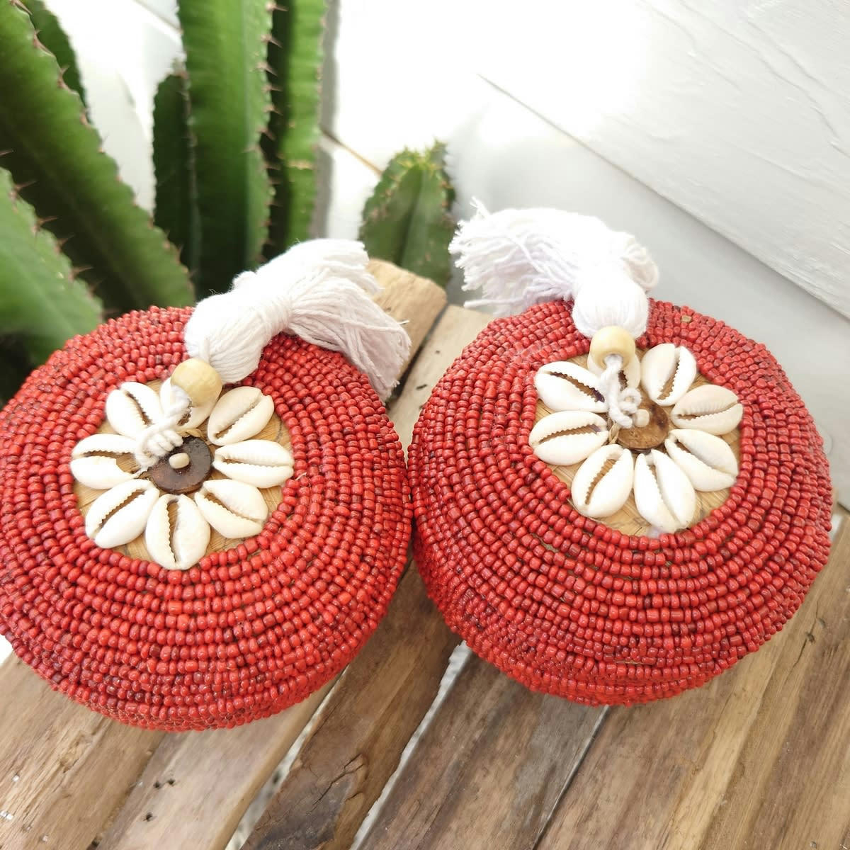 PERLA - Boîte en bambou et perles, rouge 10x10 cm