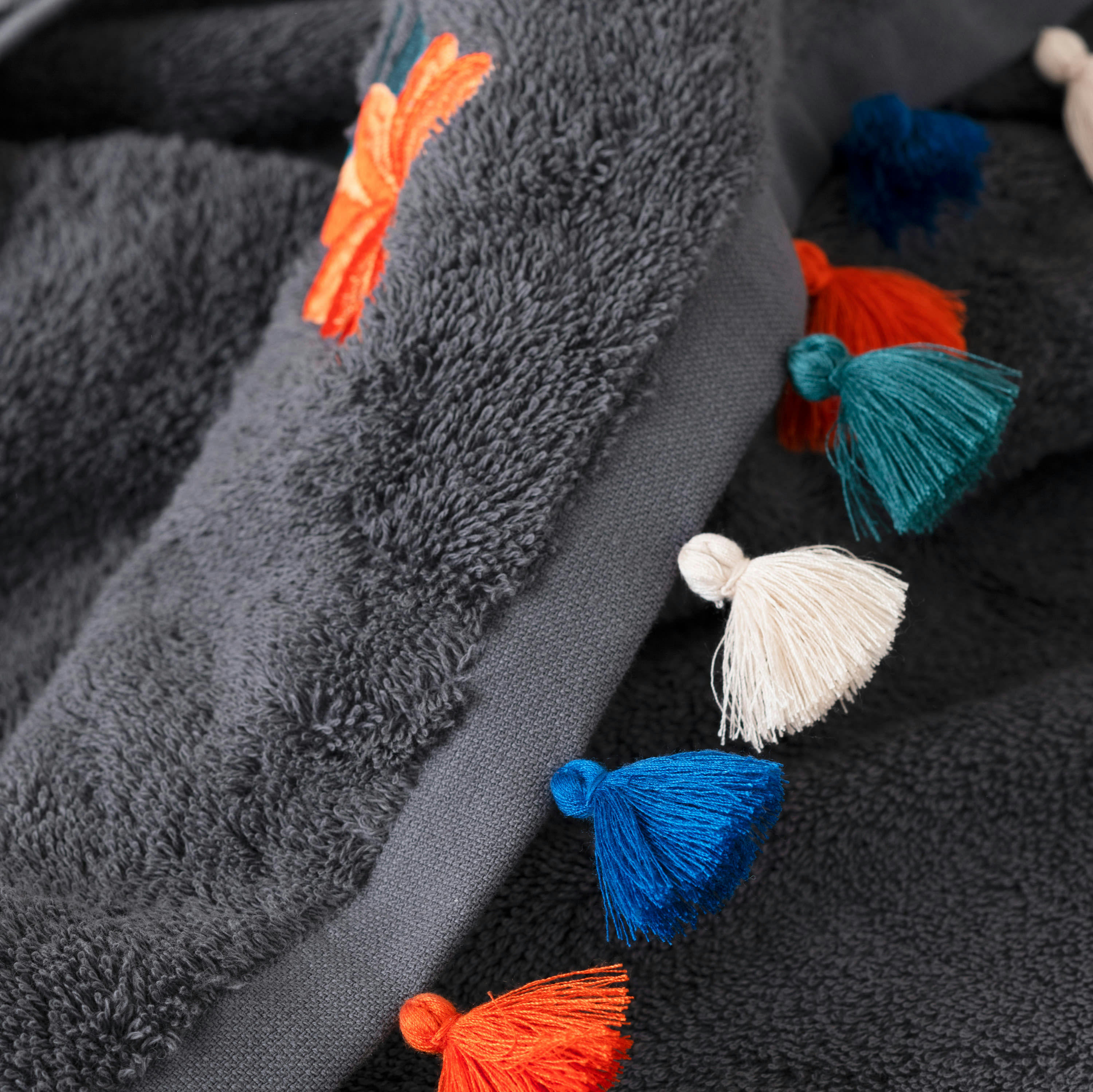 BALATA - Serviette de toilette bouclette de coton bouclette brodé gris 50x90