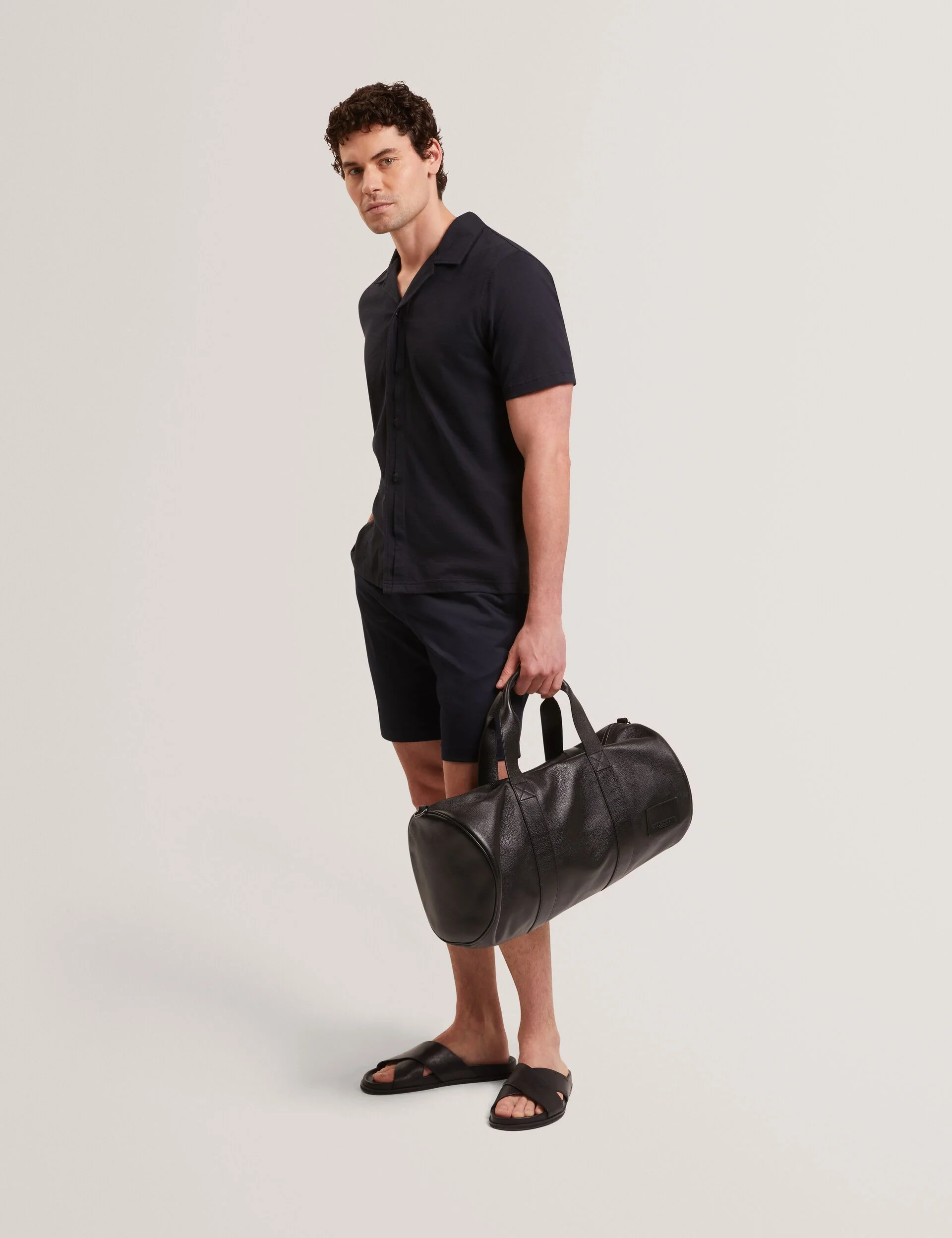 LOWETON | NAVY