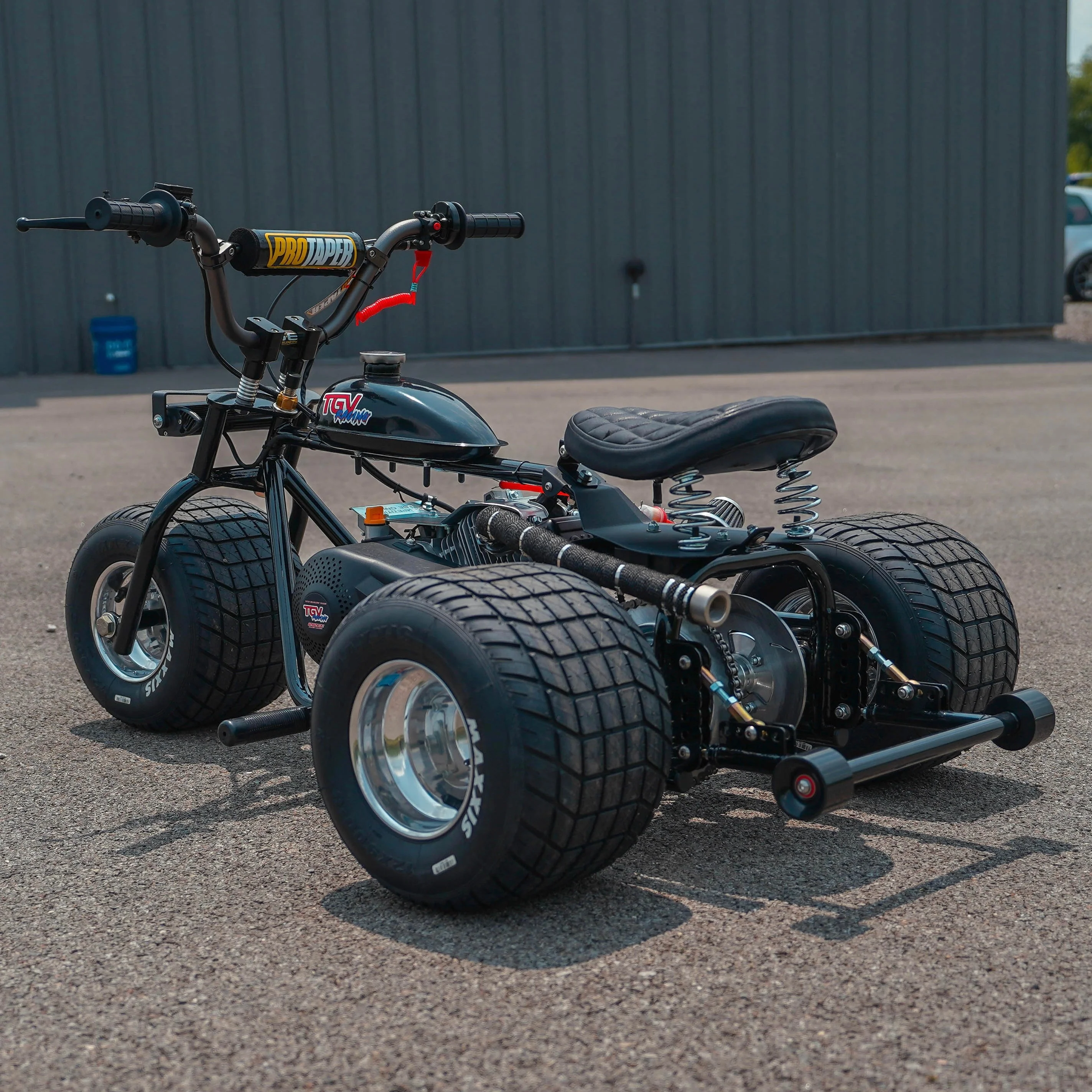 LAST DAY SPECIAL OFFER-CLEARANCE SALE-BEST GIFT PREDATOR TRIKE212CC RACING ENGINE(Red)